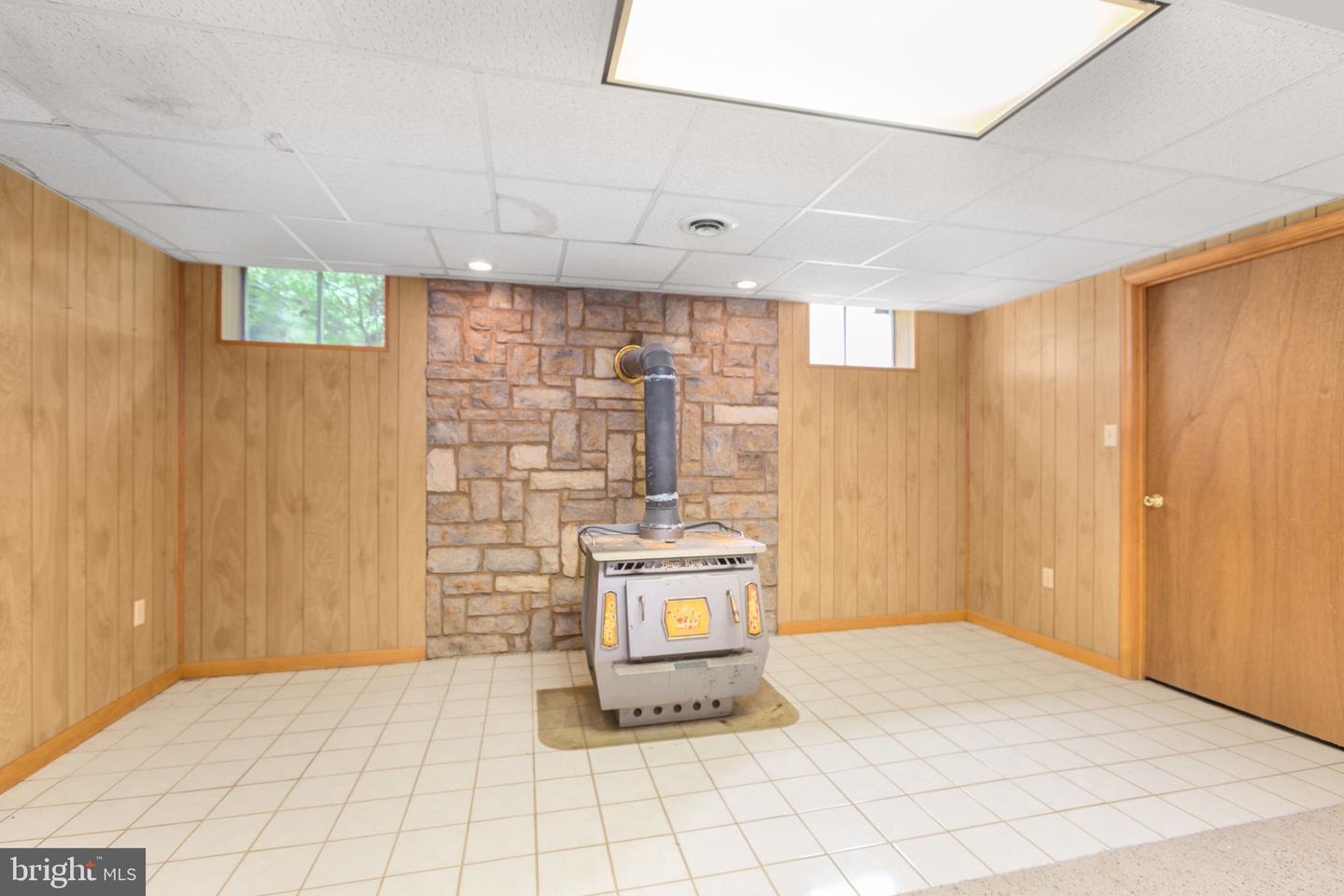 8305 OLD PLANK RD, FREDERICKSBURG, Virginia 22407, 3 Bedrooms Bedrooms, ,2 BathroomsBathrooms,Residential,For sale,8305 OLD PLANK RD,VASP2034562 MLS # VASP2034562