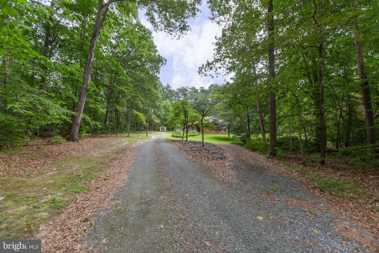 8305 OLD PLANK RD, FREDERICKSBURG, Virginia 22407, 3 Bedrooms Bedrooms, ,2 BathroomsBathrooms,Residential,For sale,8305 OLD PLANK RD,VASP2034562 MLS # VASP2034562