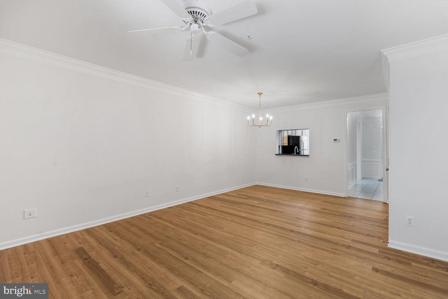 7028 FALLS REACH DR, FALLS CHURCH, Virginia 22043, 2 Bedrooms Bedrooms, ,2 BathroomsBathrooms,Residential,For sale,7028 FALLS REACH DR,VAFX2254646 MLS # VAFX2254646