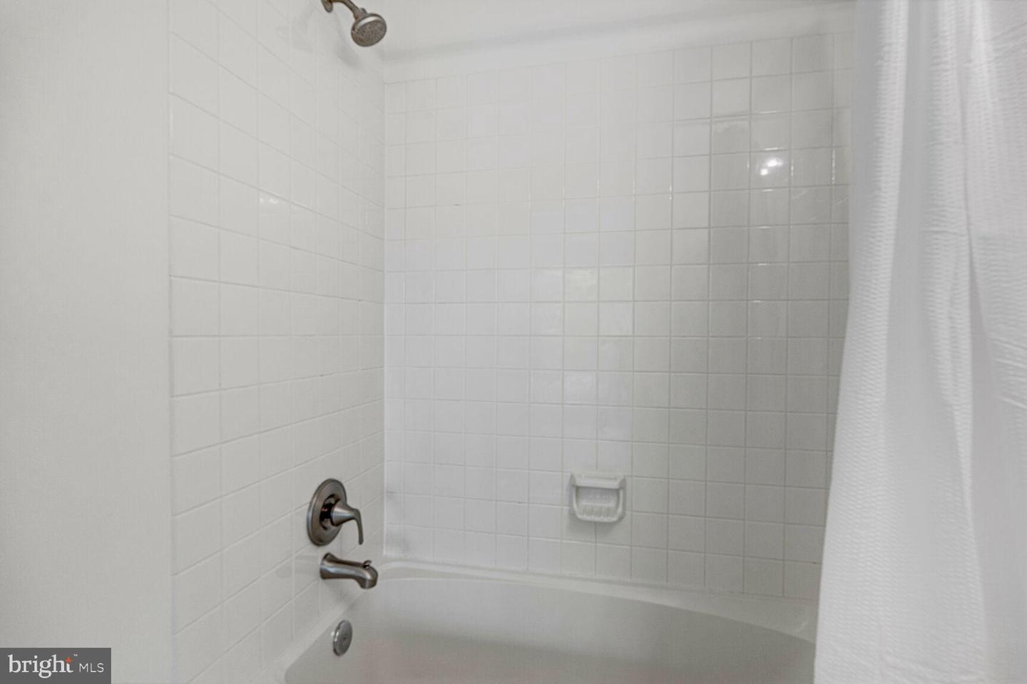 7028 FALLS REACH DR, FALLS CHURCH, Virginia 22043, 2 Bedrooms Bedrooms, ,2 BathroomsBathrooms,Residential,For sale,7028 FALLS REACH DR,VAFX2254646 MLS # VAFX2254646