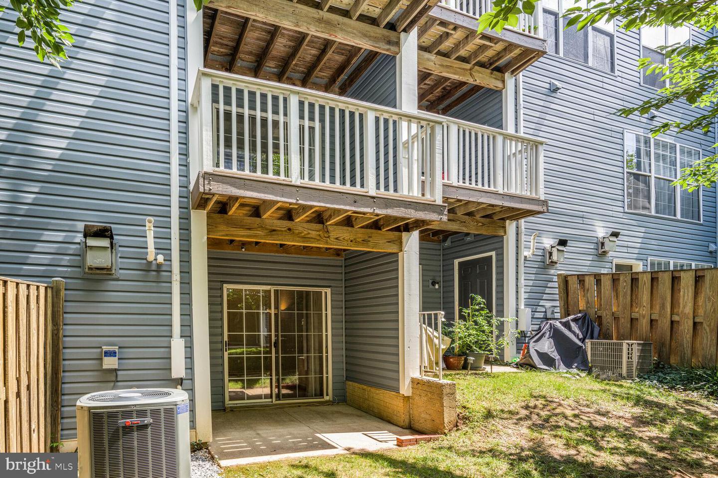 7028 FALLS REACH DR, FALLS CHURCH, Virginia 22043, 2 Bedrooms Bedrooms, ,2 BathroomsBathrooms,Residential,For sale,7028 FALLS REACH DR,VAFX2254646 MLS # VAFX2254646