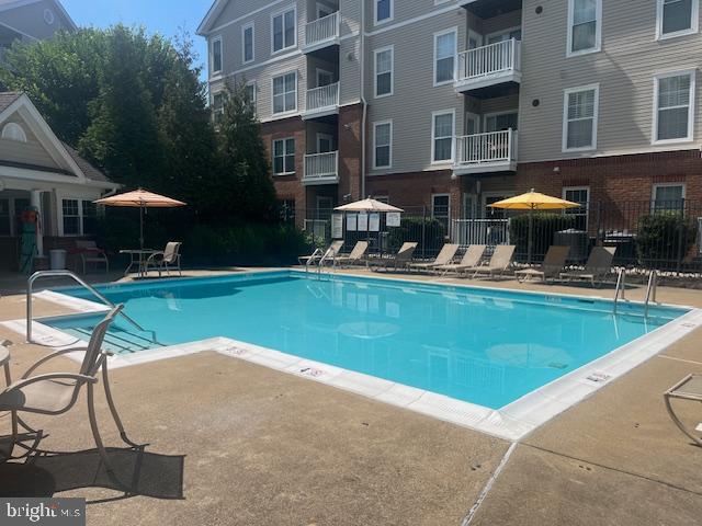 7028 FALLS REACH DR, FALLS CHURCH, Virginia 22043, 2 Bedrooms Bedrooms, ,2 BathroomsBathrooms,Residential,For sale,7028 FALLS REACH DR,VAFX2254646 MLS # VAFX2254646