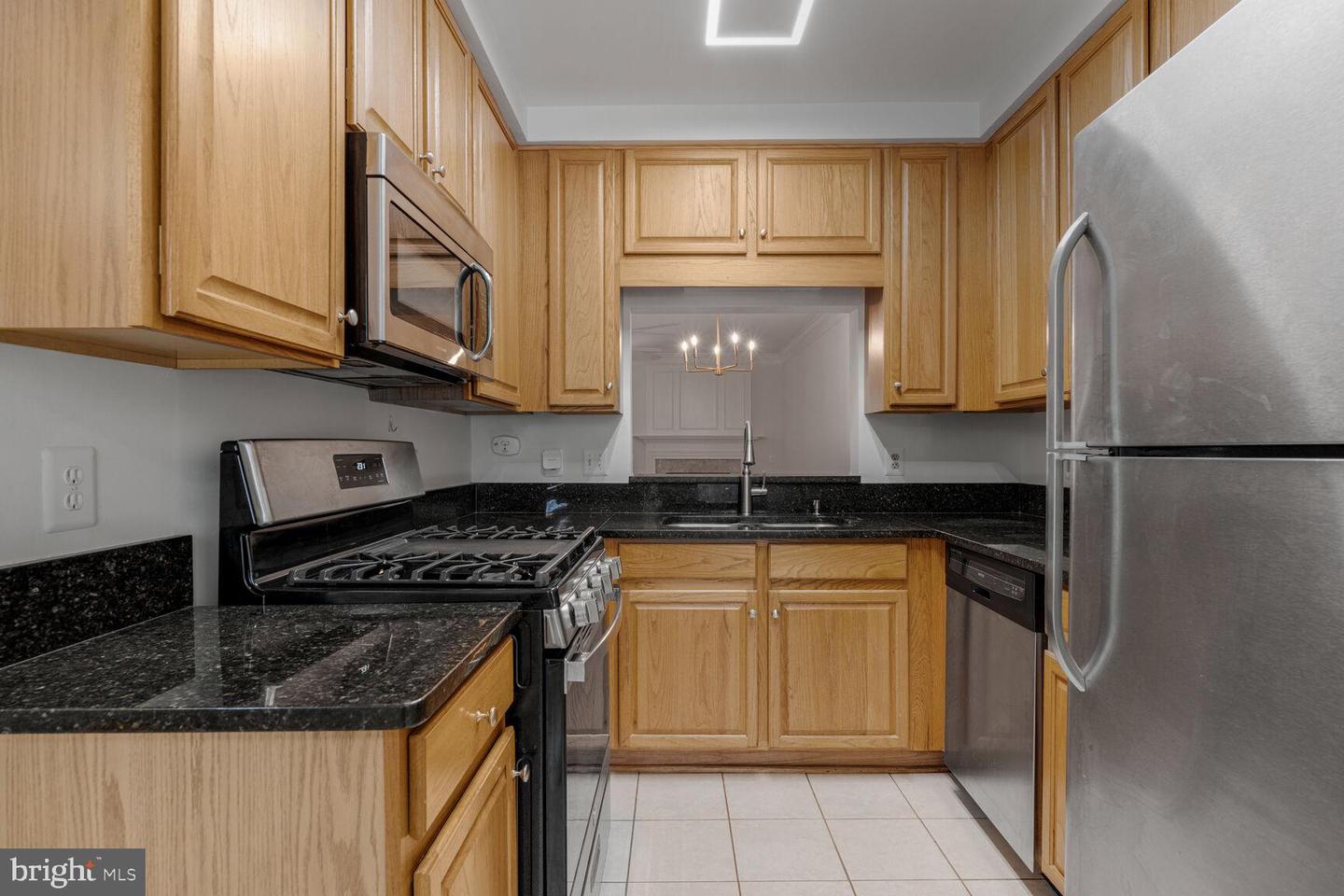 7028 FALLS REACH DR, FALLS CHURCH, Virginia 22043, 2 Bedrooms Bedrooms, ,2 BathroomsBathrooms,Residential,For sale,7028 FALLS REACH DR,VAFX2254646 MLS # VAFX2254646