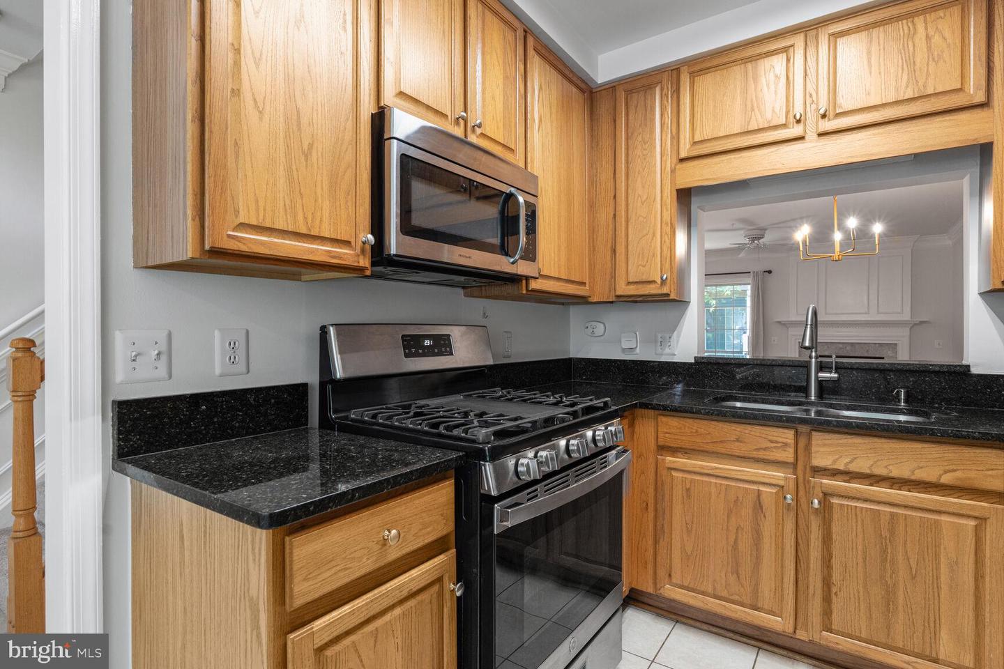 7028 FALLS REACH DR, FALLS CHURCH, Virginia 22043, 2 Bedrooms Bedrooms, ,2 BathroomsBathrooms,Residential,For sale,7028 FALLS REACH DR,VAFX2254646 MLS # VAFX2254646