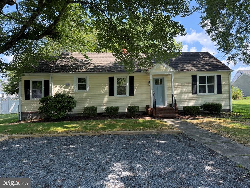 36 ROSENEATH AVE, KILMARNOCK, Virginia 22482, 2 Bedrooms Bedrooms, ,2 BathroomsBathrooms,Residential,For sale,36 ROSENEATH AVE,VALV2000848 MLS # VALV2000848