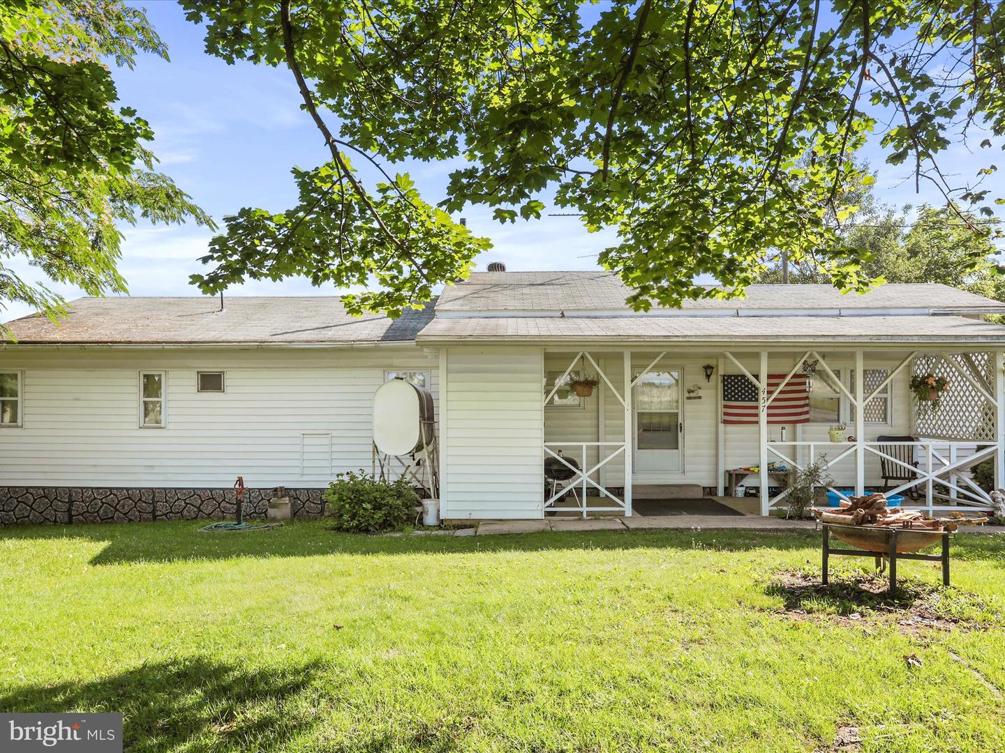 457 TEA BERRY RD, MAURERTOWN, Virginia 22644, 3 Bedrooms Bedrooms, ,1 BathroomBathrooms,Residential,For sale,457 TEA BERRY RD,VASH2011968 MLS # VASH2011968