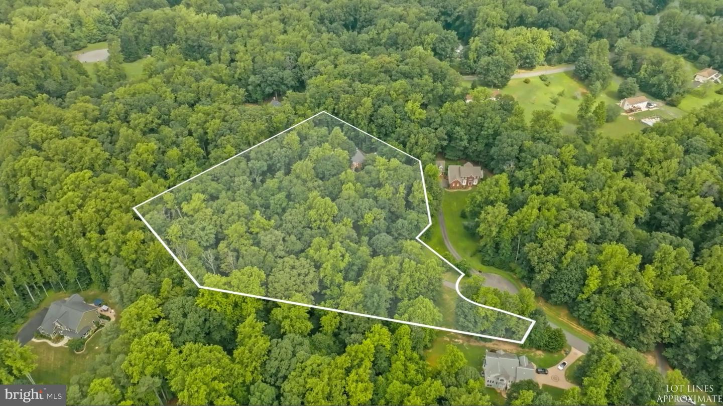 19 SECRETARIAT DR, STAFFORD, Virginia 22556, 5 Bedrooms Bedrooms, ,3 BathroomsBathrooms,Residential,For sale,19 SECRETARIAT DR,VAST2040802 MLS # VAST2040802