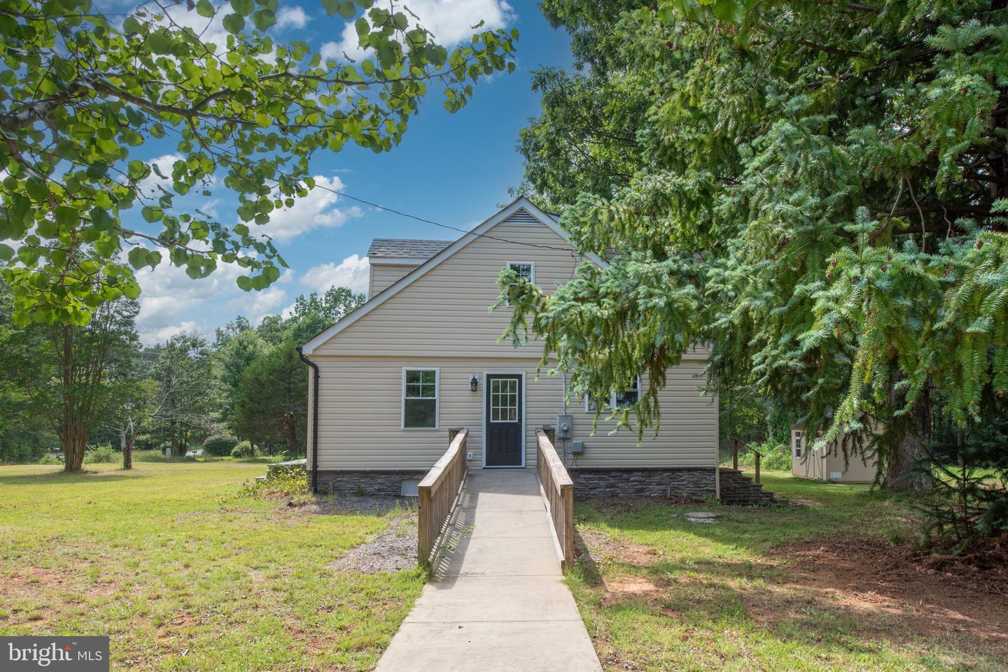 7541 LAWYERS RD, SPOTSYLVANIA, Virginia 22551, 4 Bedrooms Bedrooms, ,3 BathroomsBathrooms,Residential,For sale,7541 LAWYERS RD,VASP2034768 MLS # VASP2034768
