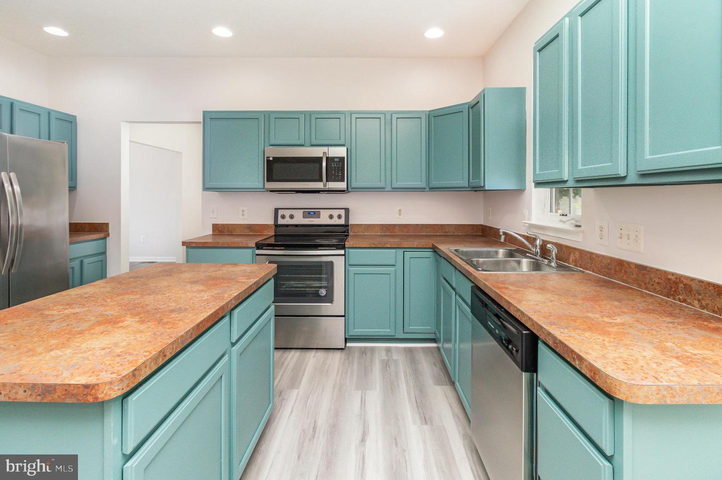 6224 HOT SPRING LN, FREDERICKSBURG, Virginia 22407, 5 Bedrooms Bedrooms, ,3 BathroomsBathrooms,Residential,For sale,6224 HOT SPRING LN,VASP2034772 MLS # VASP2034772