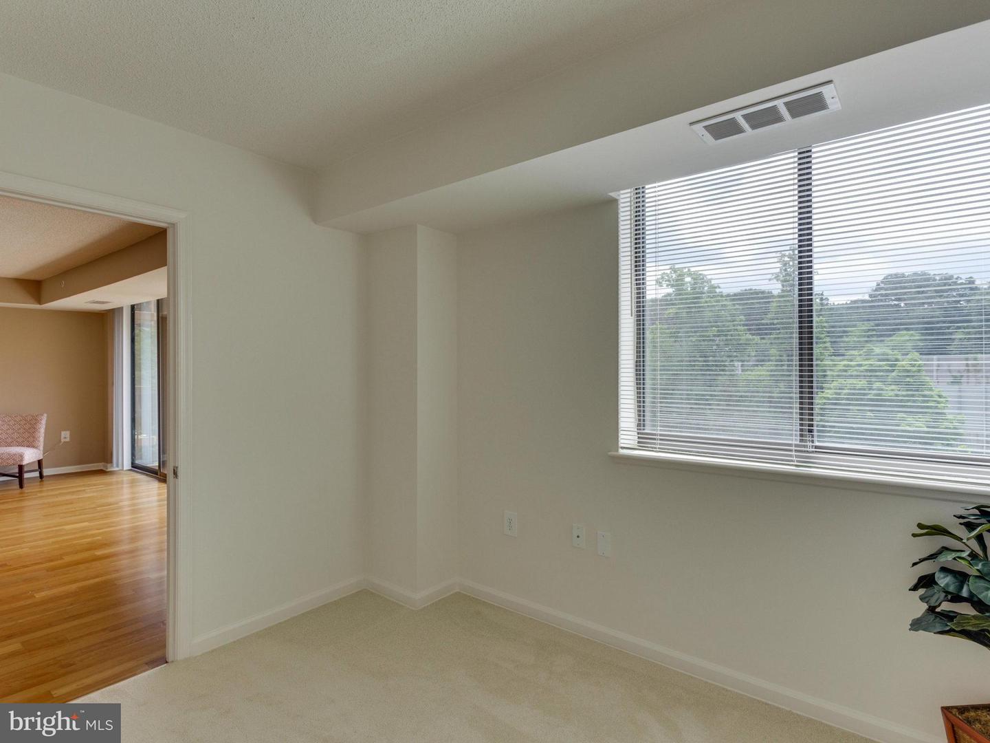 2230 GEORGE C MARSHALL DR #707, FALLS CHURCH, Virginia 22043, 2 Bedrooms Bedrooms, ,1 BathroomBathrooms,Residential,For sale,2230 GEORGE C MARSHALL DR #707,VAFX2256184 MLS # VAFX2256184