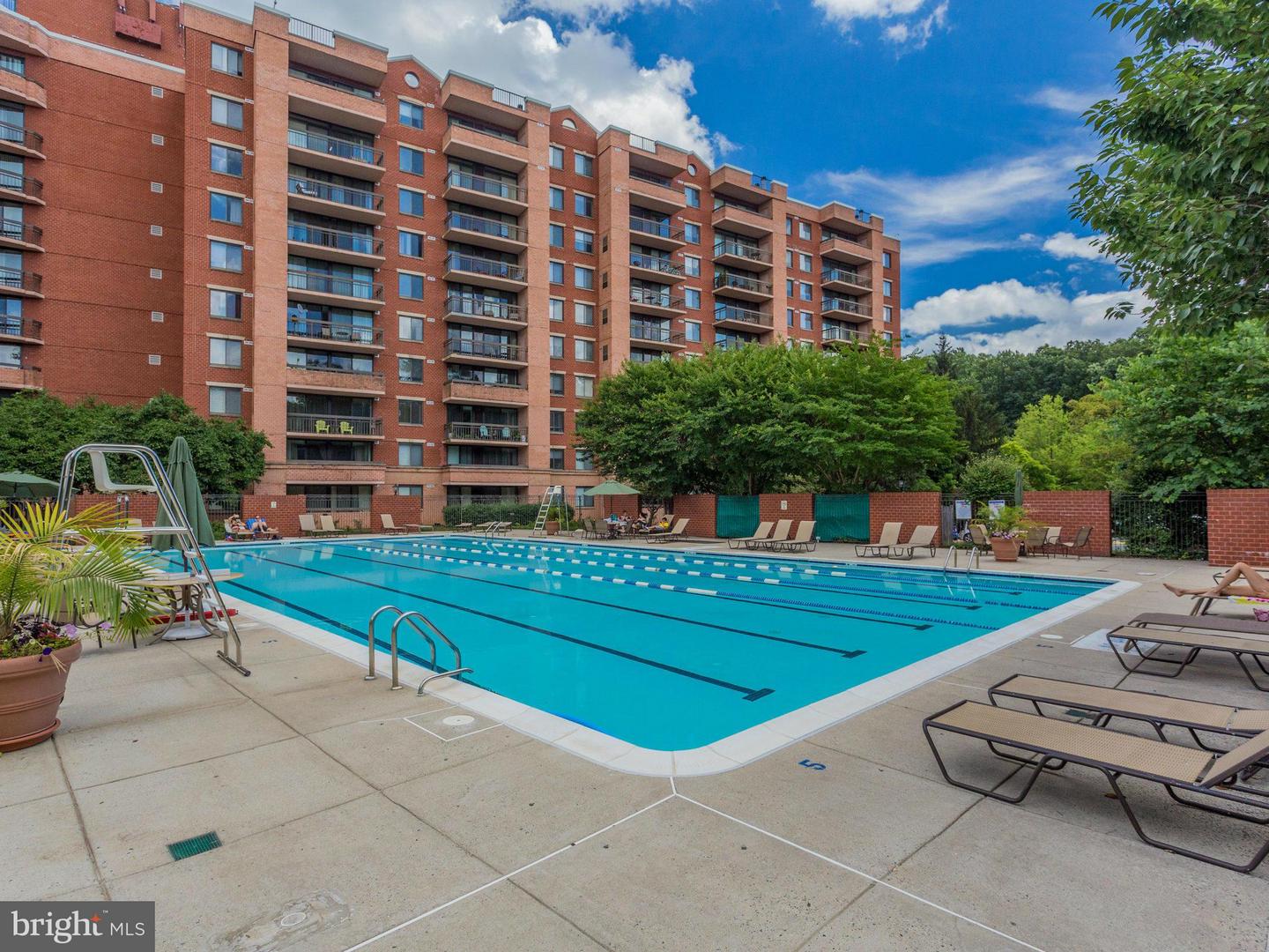 2230 GEORGE C MARSHALL DR #707, FALLS CHURCH, Virginia 22043, 2 Bedrooms Bedrooms, ,1 BathroomBathrooms,Residential,For sale,2230 GEORGE C MARSHALL DR #707,VAFX2256184 MLS # VAFX2256184