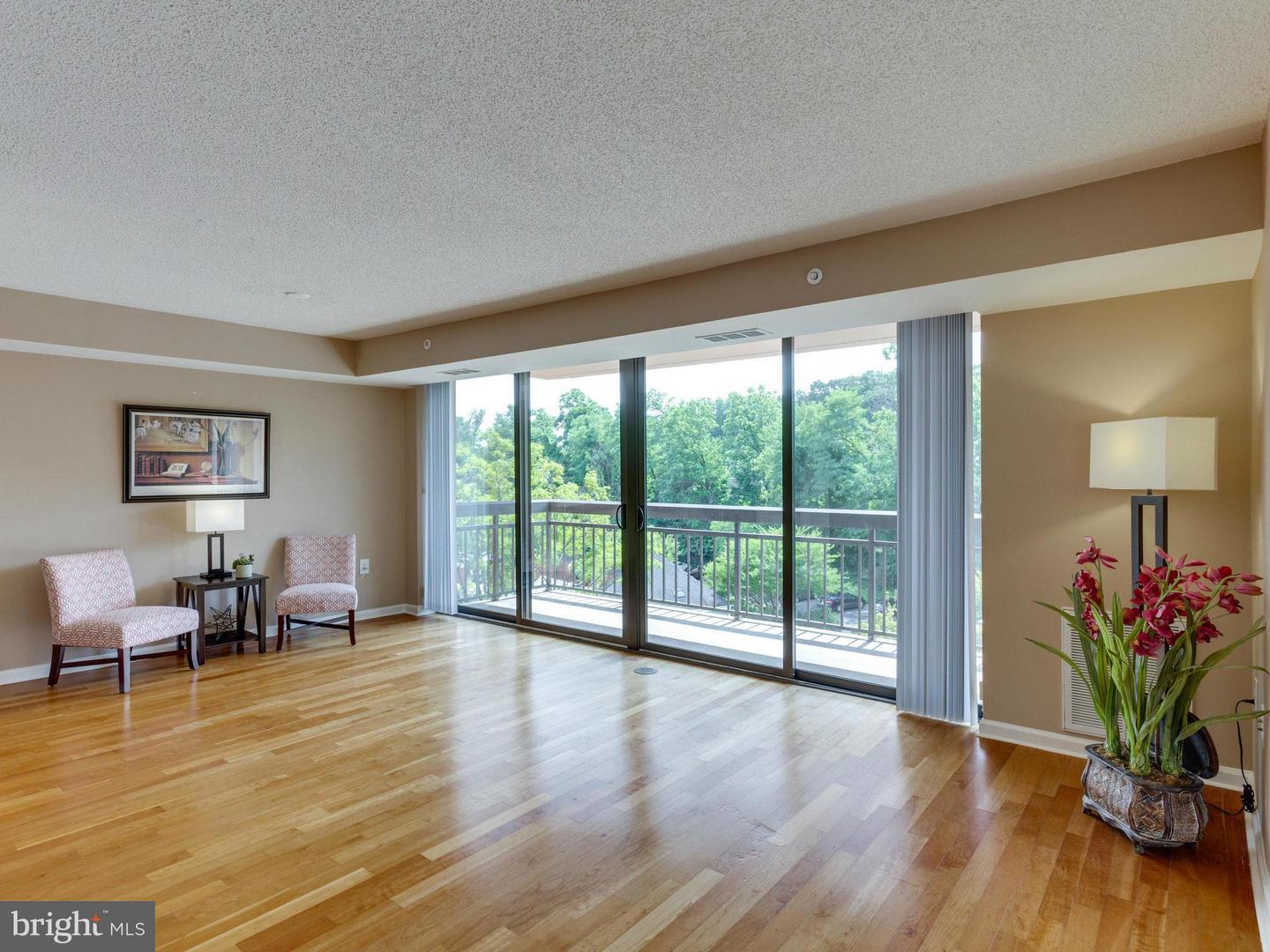 2230 GEORGE C MARSHALL DR #707, FALLS CHURCH, Virginia 22043, 2 Bedrooms Bedrooms, ,1 BathroomBathrooms,Residential,For sale,2230 GEORGE C MARSHALL DR #707,VAFX2256184 MLS # VAFX2256184