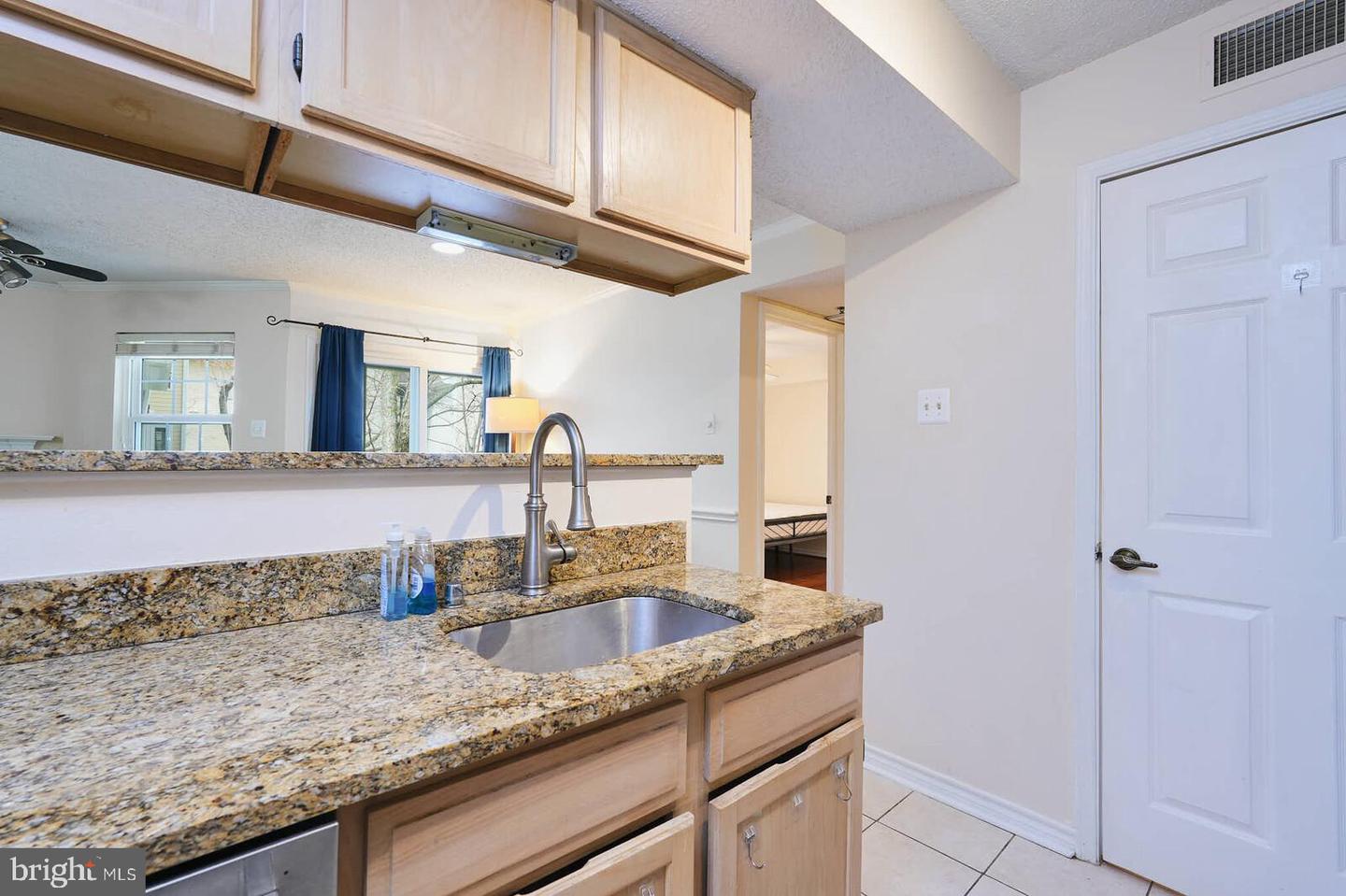 1504 LINCOLN WAY #302, MCLEAN, Virginia 22102, 1 Bedroom Bedrooms, 3 Rooms Rooms,1 BathroomBathrooms,Residential,For sale,1504 LINCOLN WAY #302,VAFX2256200 MLS # VAFX2256200
