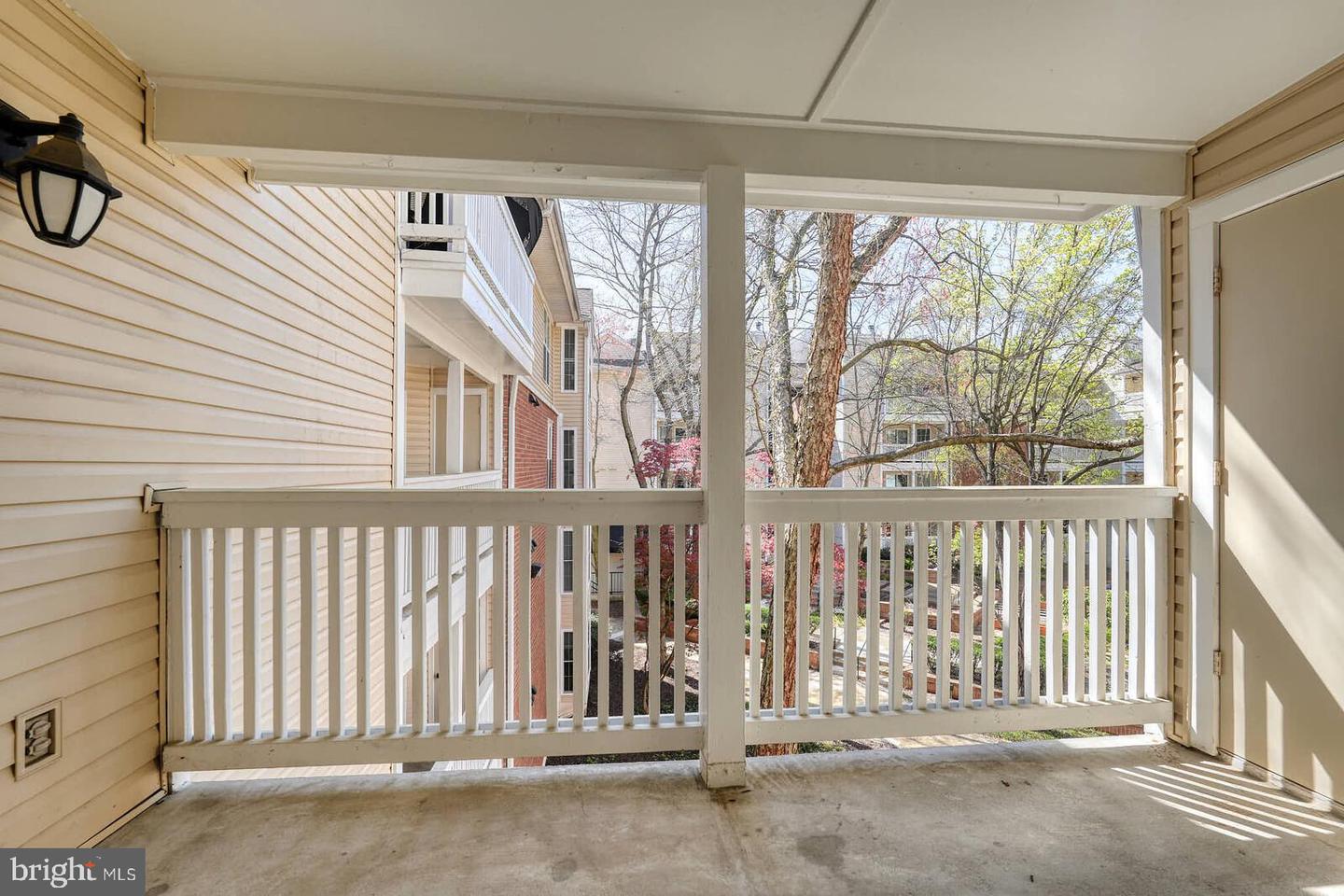 1504 LINCOLN WAY #302, MCLEAN, Virginia 22102, 1 Bedroom Bedrooms, 3 Rooms Rooms,1 BathroomBathrooms,Residential,For sale,1504 LINCOLN WAY #302,VAFX2256200 MLS # VAFX2256200