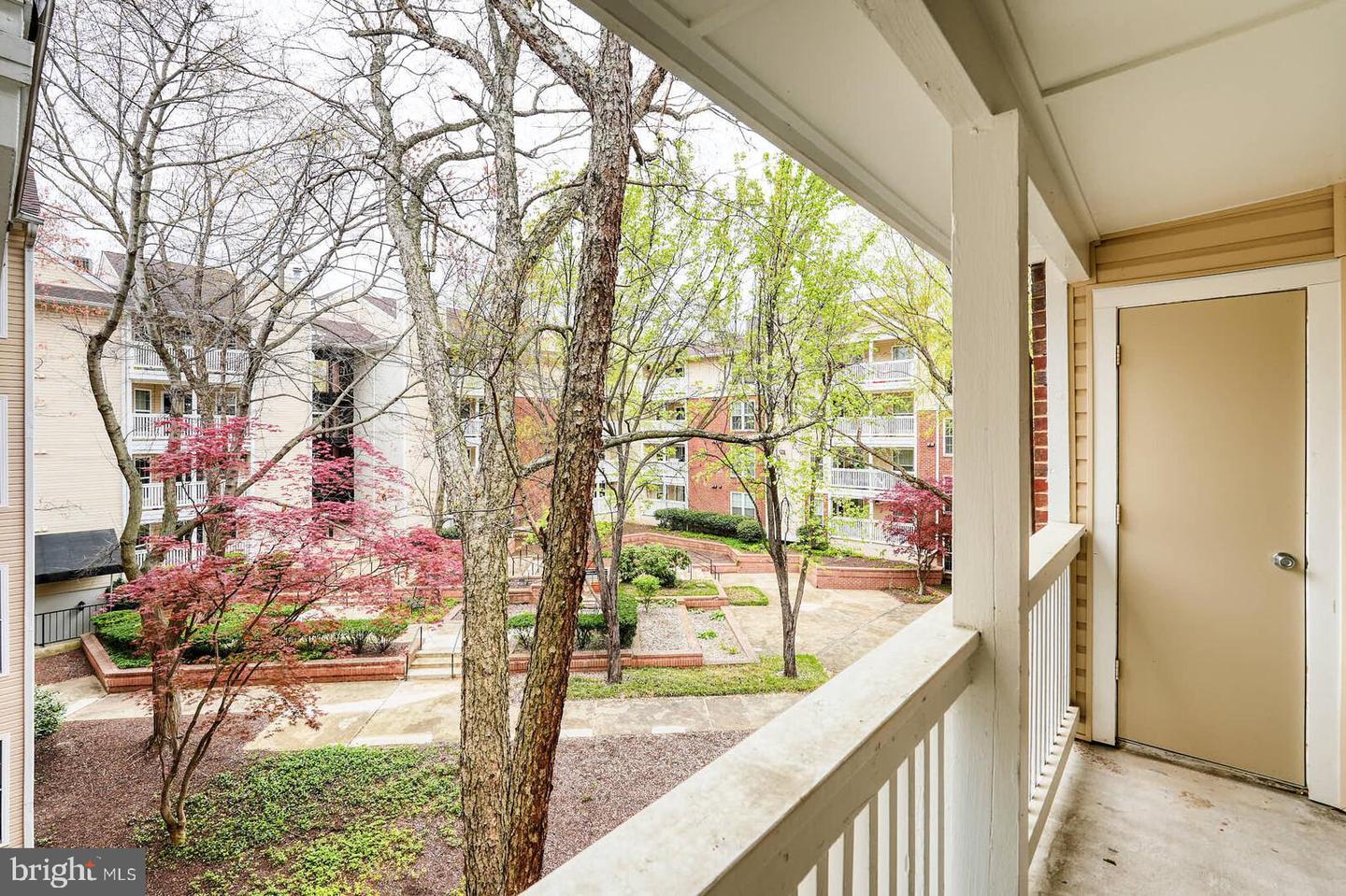 1504 LINCOLN WAY #302, MCLEAN, Virginia 22102, 1 Bedroom Bedrooms, 3 Rooms Rooms,1 BathroomBathrooms,Residential,For sale,1504 LINCOLN WAY #302,VAFX2256200 MLS # VAFX2256200