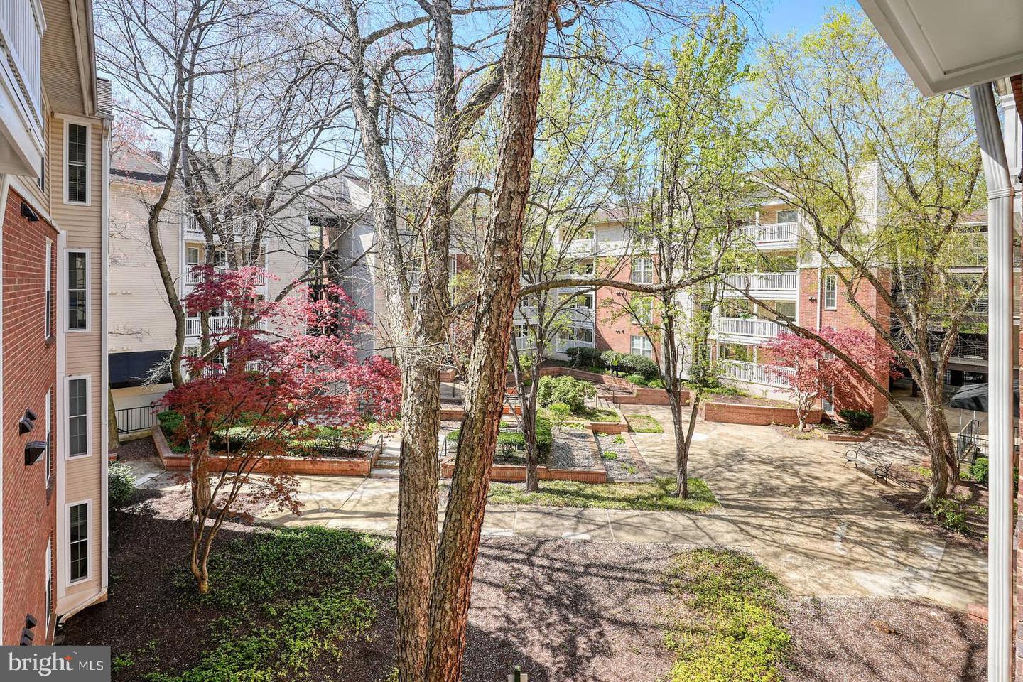 1504 LINCOLN WAY #302, MCLEAN, Virginia 22102, 1 Bedroom Bedrooms, 3 Rooms Rooms,1 BathroomBathrooms,Residential,For sale,1504 LINCOLN WAY #302,VAFX2256200 MLS # VAFX2256200