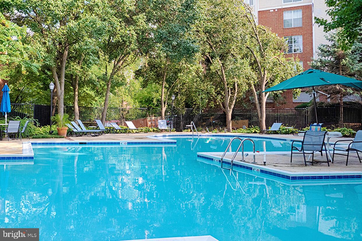 1504 LINCOLN WAY #302, MCLEAN, Virginia 22102, 1 Bedroom Bedrooms, 3 Rooms Rooms,1 BathroomBathrooms,Residential,For sale,1504 LINCOLN WAY #302,VAFX2256200 MLS # VAFX2256200