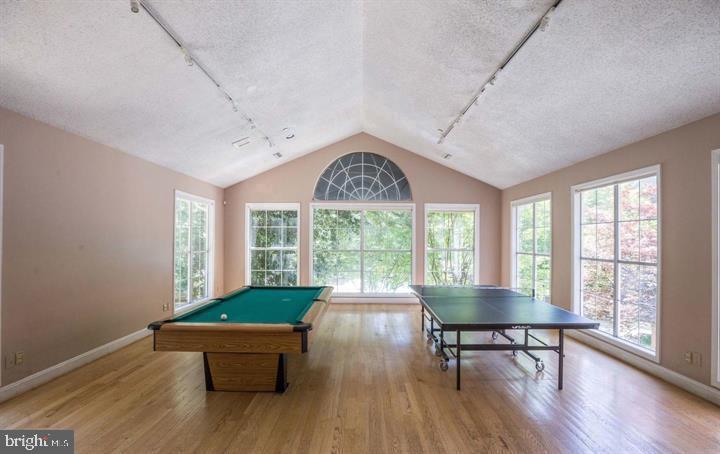 1504 LINCOLN WAY #302, MCLEAN, Virginia 22102, 1 Bedroom Bedrooms, 3 Rooms Rooms,1 BathroomBathrooms,Residential,For sale,1504 LINCOLN WAY #302,VAFX2256200 MLS # VAFX2256200