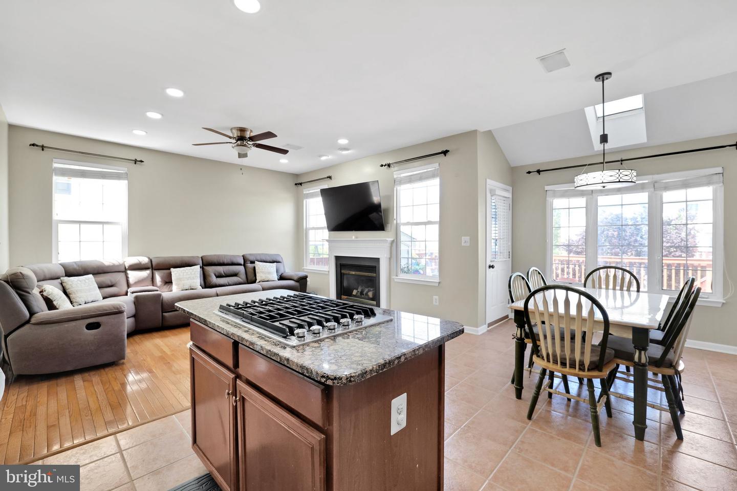 25497 BERESFORD DR, CHANTILLY, Virginia 20152, 3 Bedrooms Bedrooms, ,2 BathroomsBathrooms,Residential,For sale,25497 BERESFORD DR,VALO2102538 MLS # VALO2102538