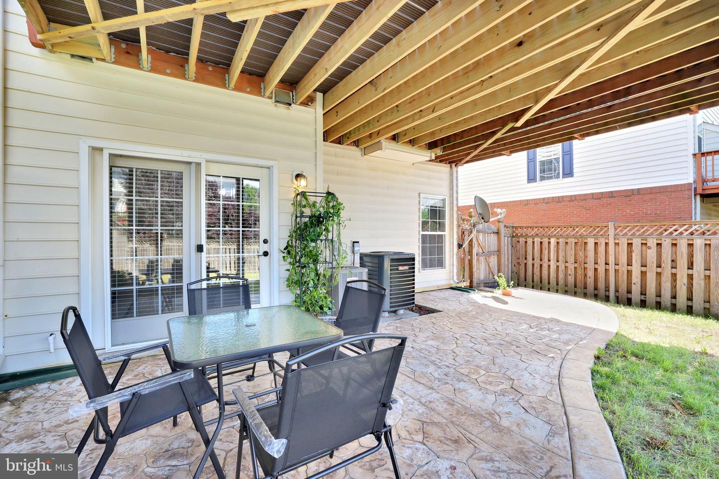 25497 BERESFORD DR, CHANTILLY, Virginia 20152, 3 Bedrooms Bedrooms, ,2 BathroomsBathrooms,Residential,For sale,25497 BERESFORD DR,VALO2102538 MLS # VALO2102538