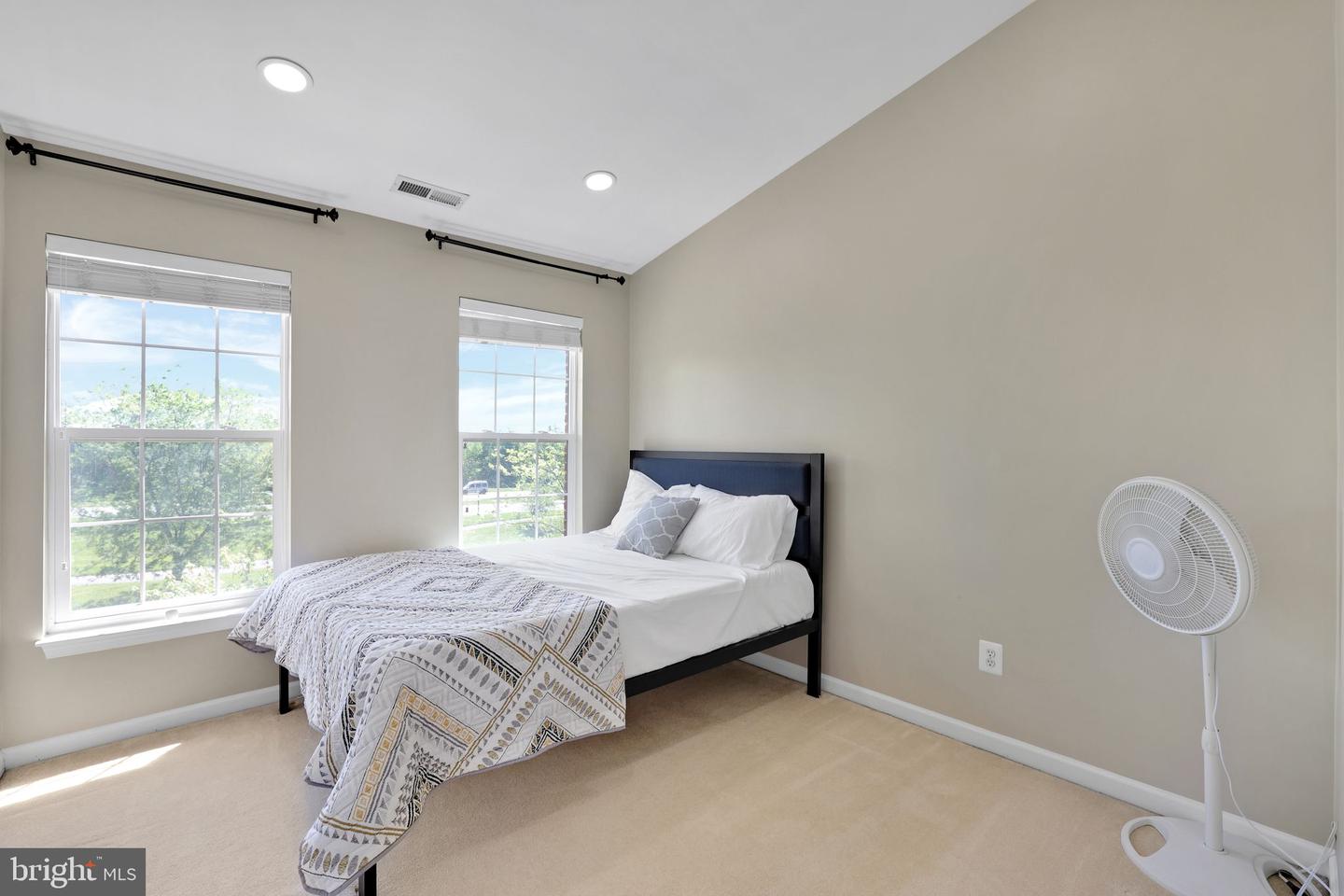 25497 BERESFORD DR, CHANTILLY, Virginia 20152, 3 Bedrooms Bedrooms, ,2 BathroomsBathrooms,Residential,For sale,25497 BERESFORD DR,VALO2102538 MLS # VALO2102538