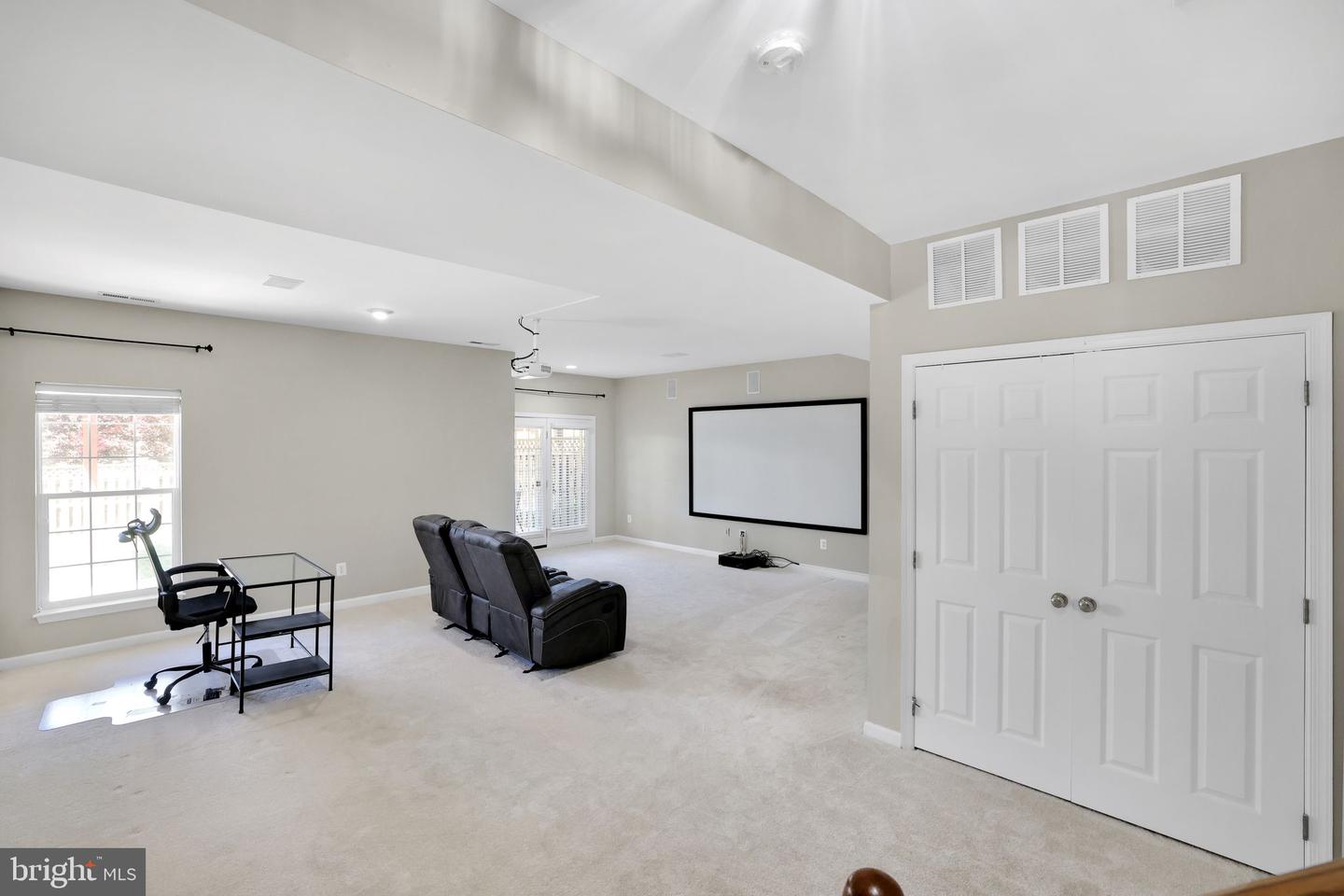 25497 BERESFORD DR, CHANTILLY, Virginia 20152, 3 Bedrooms Bedrooms, ,2 BathroomsBathrooms,Residential,For sale,25497 BERESFORD DR,VALO2102538 MLS # VALO2102538