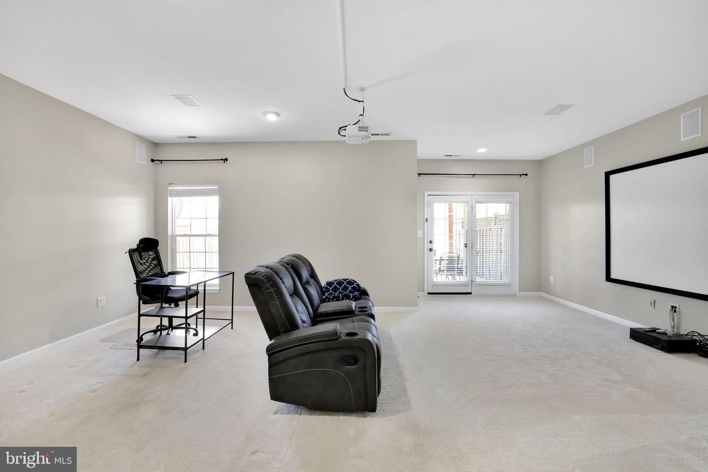 25497 BERESFORD DR, CHANTILLY, Virginia 20152, 3 Bedrooms Bedrooms, ,2 BathroomsBathrooms,Residential,For sale,25497 BERESFORD DR,VALO2102538 MLS # VALO2102538