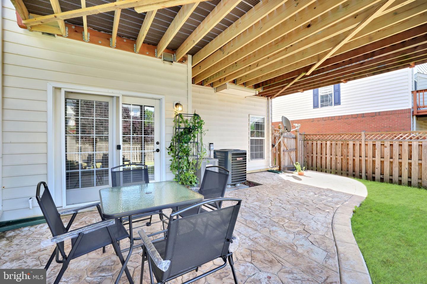 25497 BERESFORD DR, CHANTILLY, Virginia 20152, 3 Bedrooms Bedrooms, ,2 BathroomsBathrooms,Residential,For sale,25497 BERESFORD DR,VALO2102538 MLS # VALO2102538