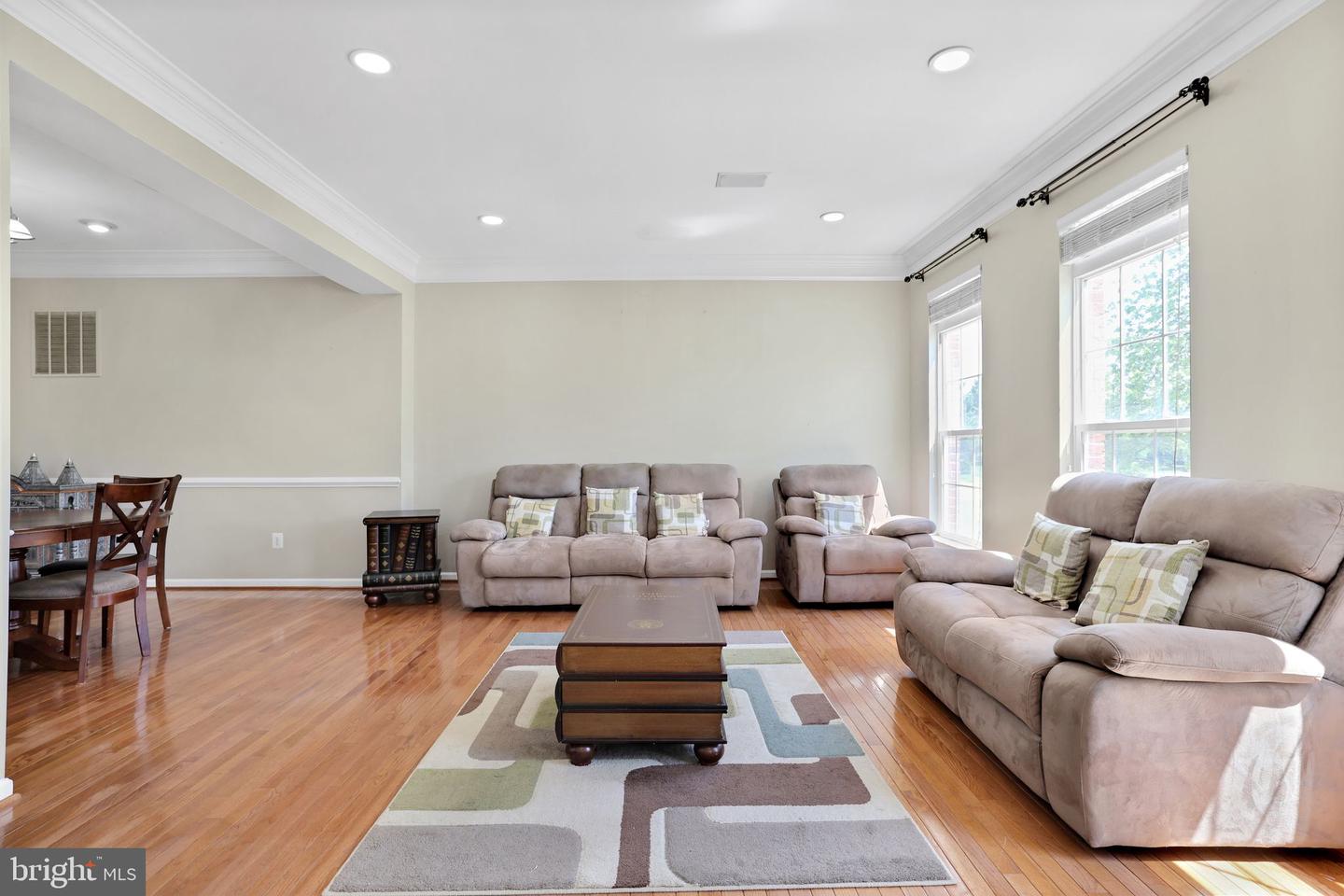 25497 BERESFORD DR, CHANTILLY, Virginia 20152, 3 Bedrooms Bedrooms, ,2 BathroomsBathrooms,Residential,For sale,25497 BERESFORD DR,VALO2102538 MLS # VALO2102538