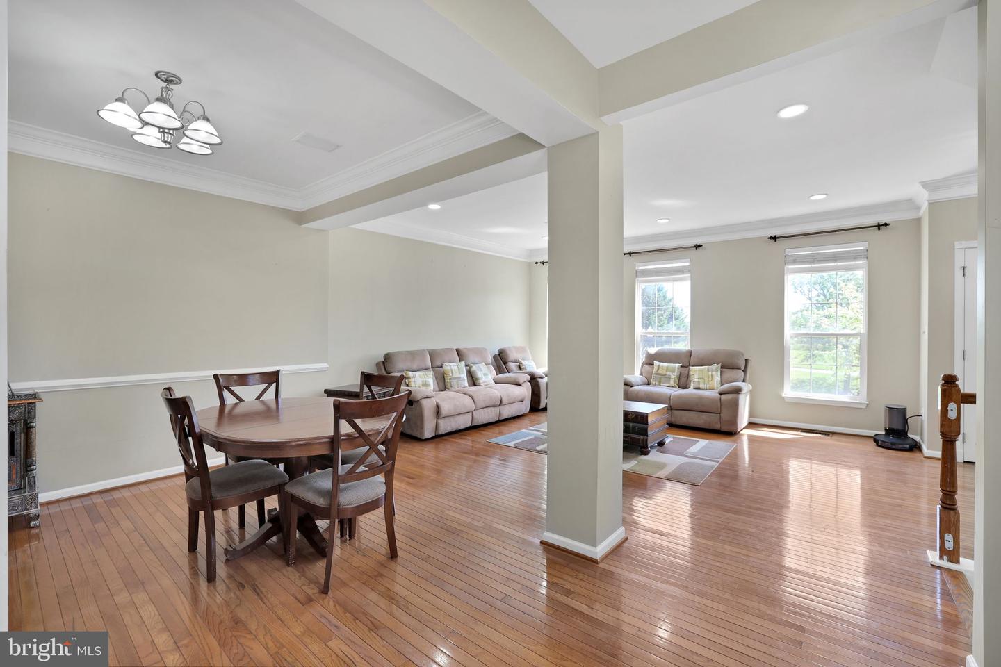 25497 BERESFORD DR, CHANTILLY, Virginia 20152, 3 Bedrooms Bedrooms, ,2 BathroomsBathrooms,Residential,For sale,25497 BERESFORD DR,VALO2102538 MLS # VALO2102538