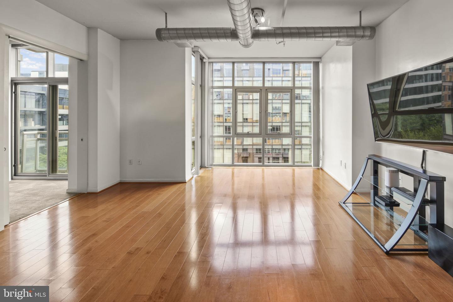 811 4TH ST NW #612, WASHINGTON, District Of Columbia 20001, 2 Bedrooms Bedrooms, ,2 BathroomsBathrooms,Residential,For sale,811 4TH ST NW #612,DCDC2210956 MLS # DCDC2210956