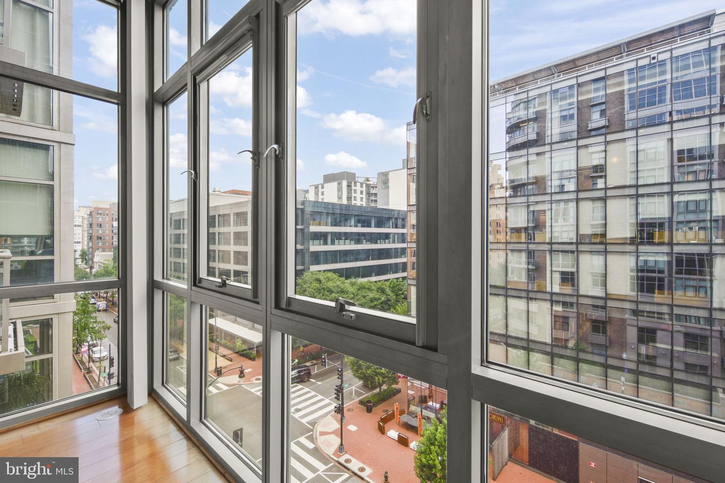 811 4TH ST NW #612, WASHINGTON, District Of Columbia 20001, 2 Bedrooms Bedrooms, ,2 BathroomsBathrooms,Residential,For sale,811 4TH ST NW #612,DCDC2210956 MLS # DCDC2210956
