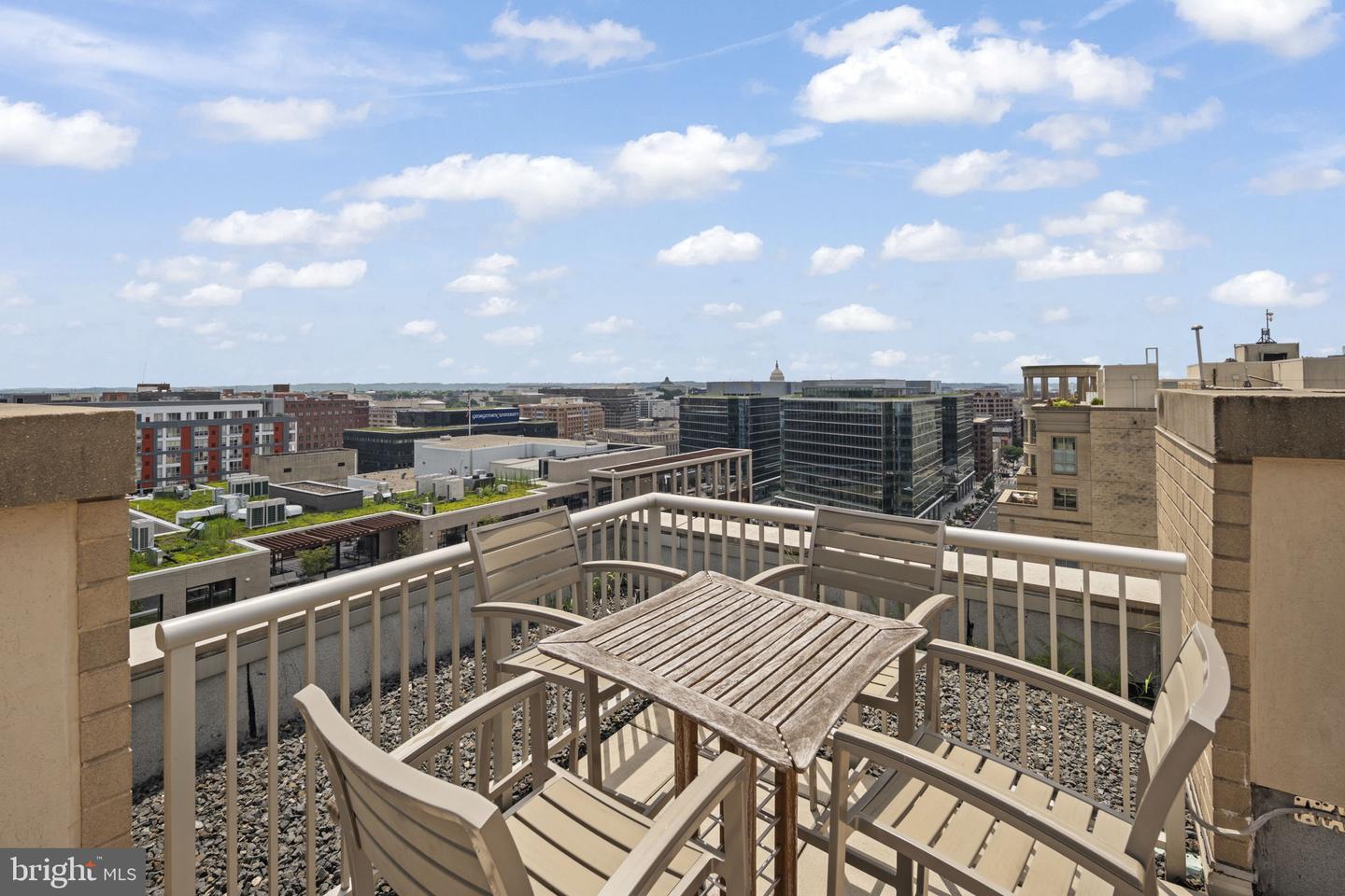811 4TH ST NW #612, WASHINGTON, District Of Columbia 20001, 2 Bedrooms Bedrooms, ,2 BathroomsBathrooms,Residential,For sale,811 4TH ST NW #612,DCDC2210956 MLS # DCDC2210956