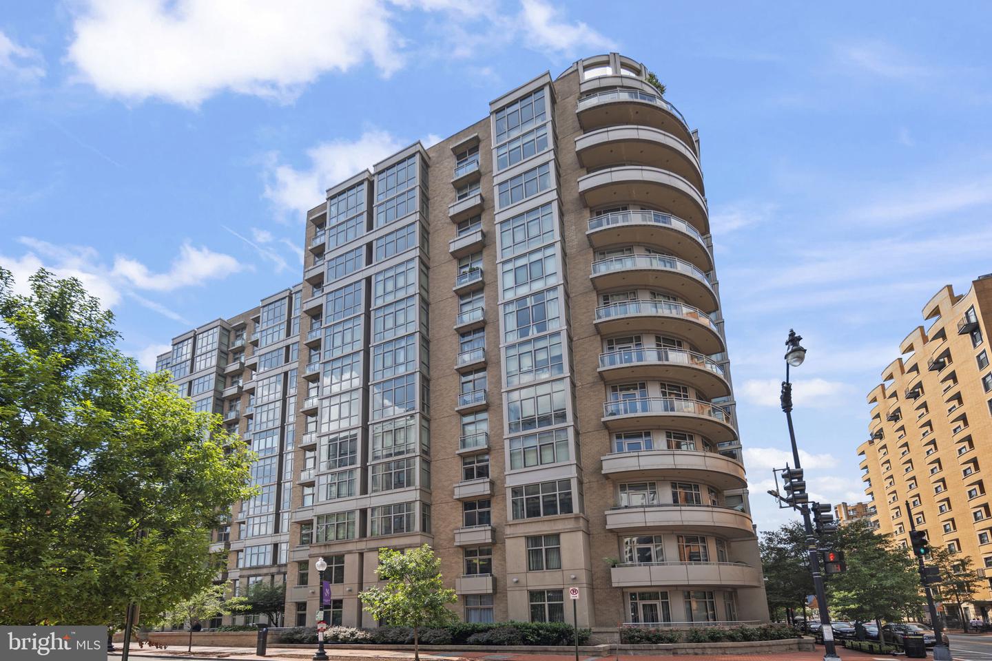 811 4TH ST NW #612, WASHINGTON, District Of Columbia 20001, 2 Bedrooms Bedrooms, ,2 BathroomsBathrooms,Residential,For sale,811 4TH ST NW #612,DCDC2210956 MLS # DCDC2210956
