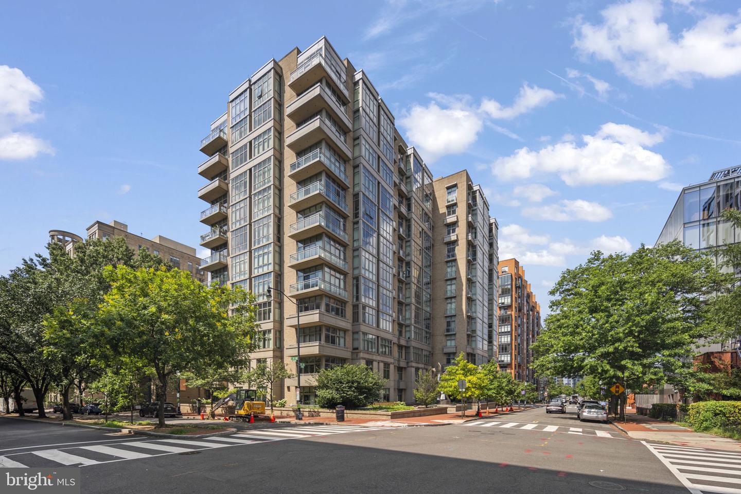 811 4TH ST NW #612, WASHINGTON, District Of Columbia 20001, 2 Bedrooms Bedrooms, ,2 BathroomsBathrooms,Residential,For sale,811 4TH ST NW #612,DCDC2210956 MLS # DCDC2210956