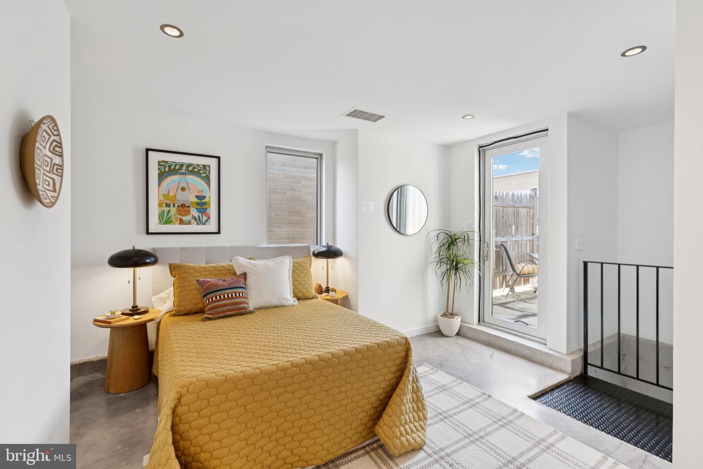 701 LAMONT ST NW #PH-50, WASHINGTON, District Of Columbia 20010, 2 Bedrooms Bedrooms, ,2 BathroomsBathrooms,Residential,For sale,701 LAMONT ST NW #PH-50,DCDC2210474 MLS # DCDC2210474
