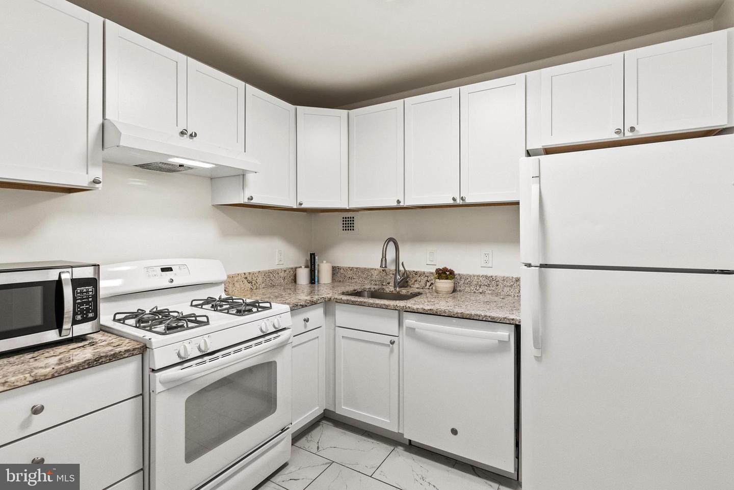 1260 21ST ST NW #911, WASHINGTON, District Of Columbia 20036, 2 Bedrooms Bedrooms, ,1 BathroomBathrooms,Residential,For sale,1260 21ST ST NW #911,DCDC2210802 MLS # DCDC2210802