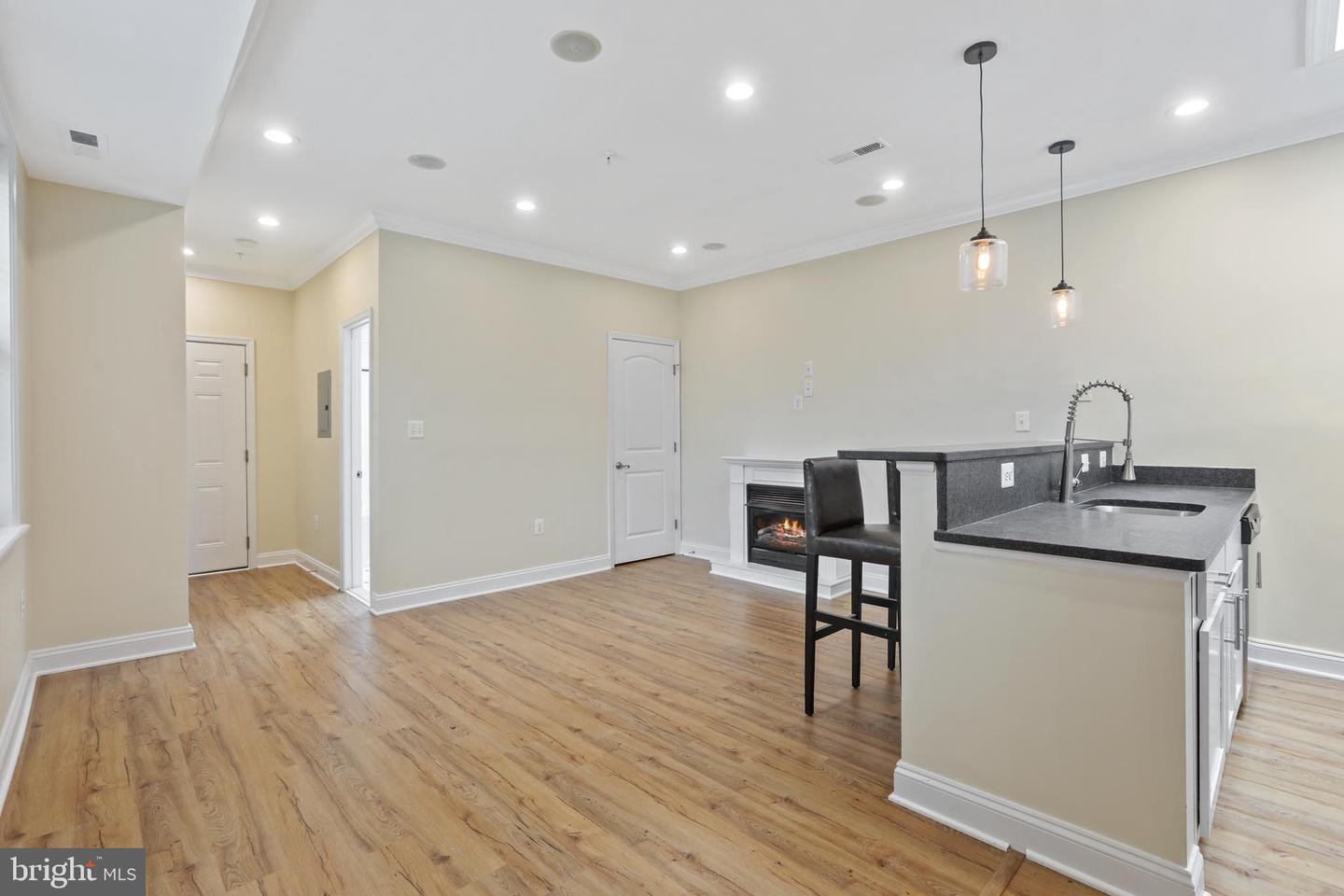 410 15TH ST NE #24, WASHINGTON, District Of Columbia 20002, 2 Bedrooms Bedrooms, ,1 BathroomBathrooms,Residential,For sale,410 15TH ST NE #24,DCDC2210808 MLS # DCDC2210808