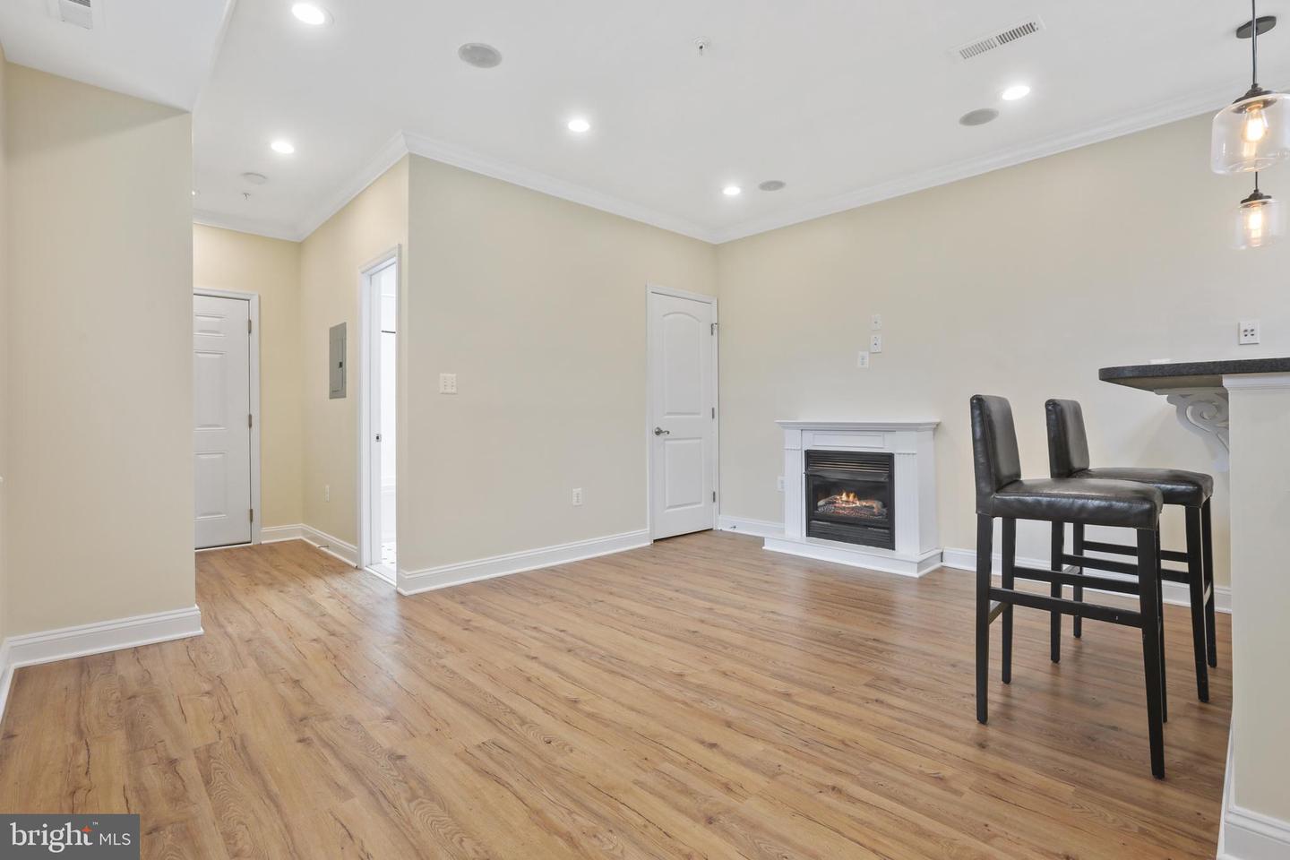 410 15TH ST NE #24, WASHINGTON, District Of Columbia 20002, 2 Bedrooms Bedrooms, ,1 BathroomBathrooms,Residential,For sale,410 15TH ST NE #24,DCDC2210808 MLS # DCDC2210808