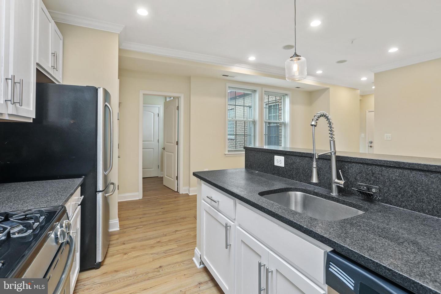 410 15TH ST NE #24, WASHINGTON, District Of Columbia 20002, 2 Bedrooms Bedrooms, ,1 BathroomBathrooms,Residential,For sale,410 15TH ST NE #24,DCDC2210808 MLS # DCDC2210808