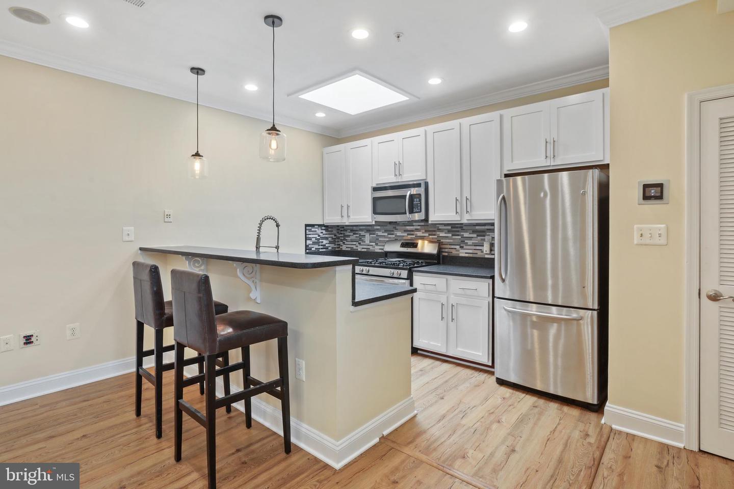 410 15TH ST NE #24, WASHINGTON, District Of Columbia 20002, 2 Bedrooms Bedrooms, ,1 BathroomBathrooms,Residential,For sale,410 15TH ST NE #24,DCDC2210808 MLS # DCDC2210808