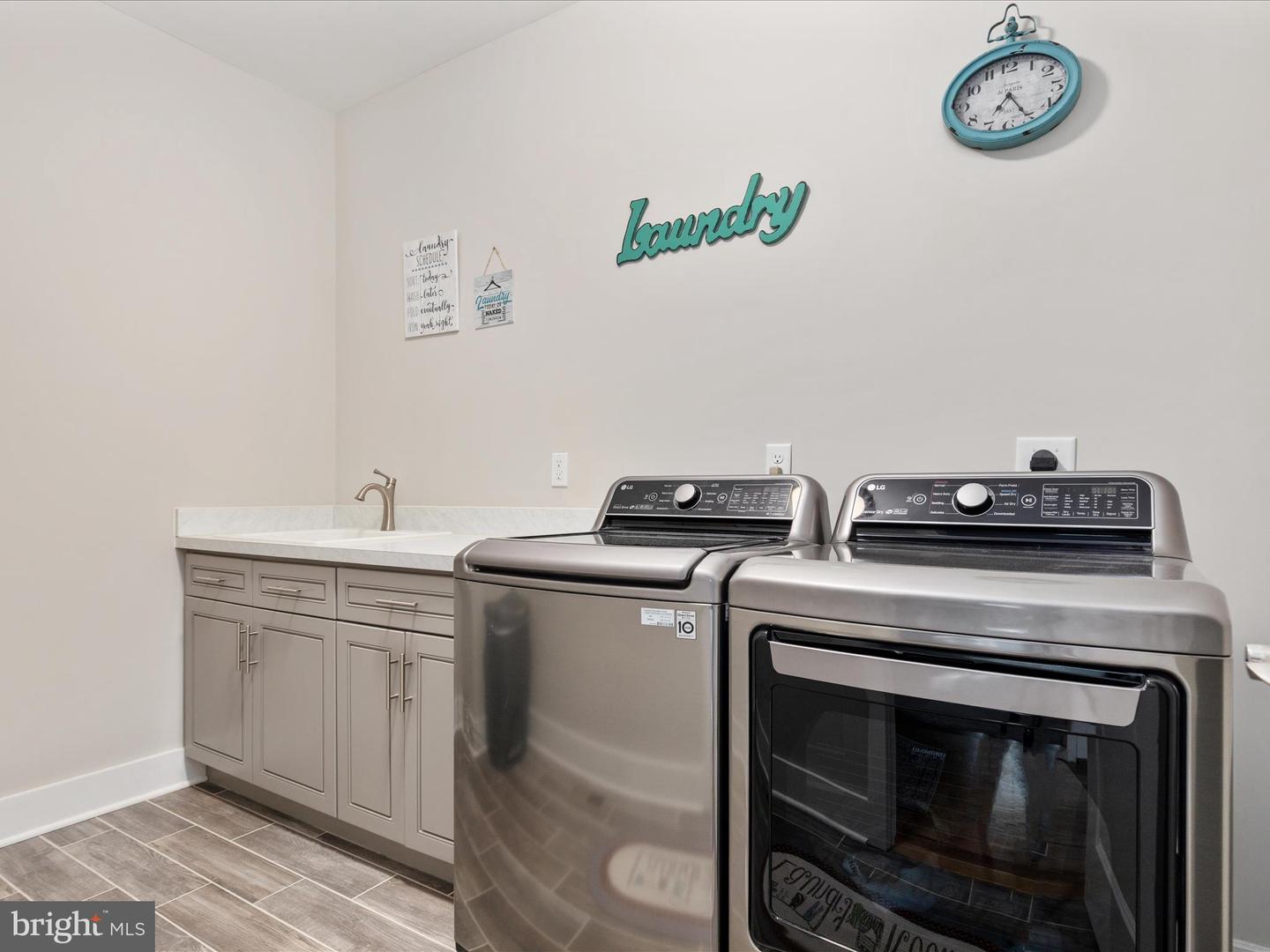 140 WHISTLEWOOD LN, WINCHESTER, Virginia 22602, 5 Bedrooms Bedrooms, ,3 BathroomsBathrooms,Residential,For sale,140 WHISTLEWOOD LN,VAFV2035500 MLS # VAFV2035500