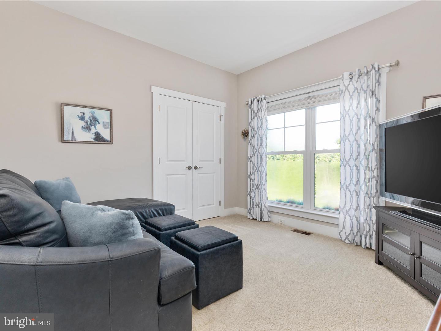 140 WHISTLEWOOD LN, WINCHESTER, Virginia 22602, 5 Bedrooms Bedrooms, ,3 BathroomsBathrooms,Residential,For sale,140 WHISTLEWOOD LN,VAFV2035500 MLS # VAFV2035500