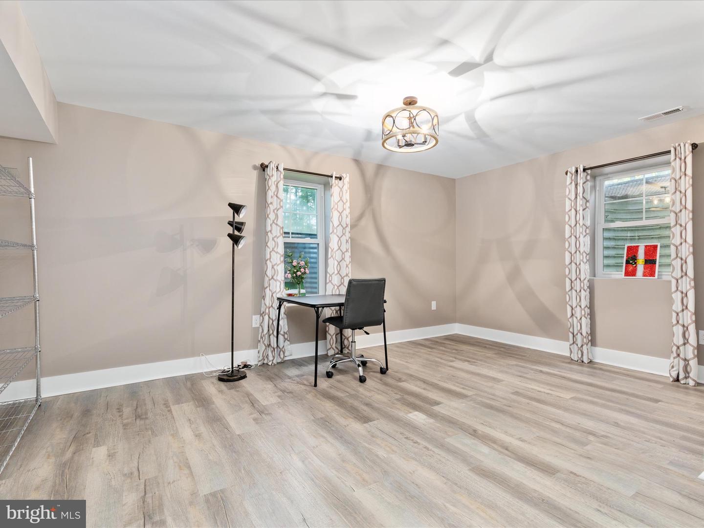 140 WHISTLEWOOD LN, WINCHESTER, Virginia 22602, 5 Bedrooms Bedrooms, ,3 BathroomsBathrooms,Residential,For sale,140 WHISTLEWOOD LN,VAFV2035500 MLS # VAFV2035500