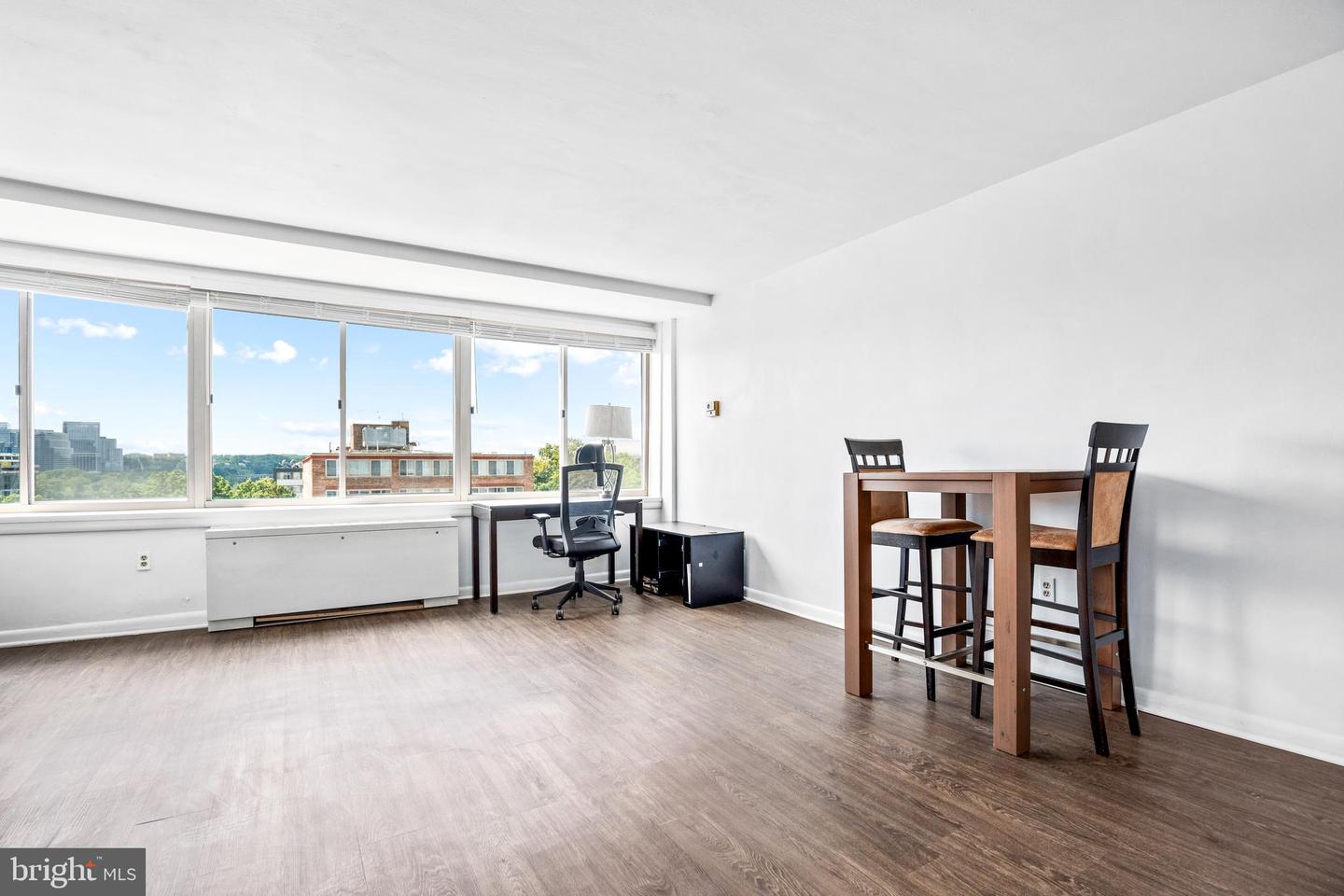 922 24TH ST NW #812, WASHINGTON, District Of Columbia 20037, ,1 BathroomBathrooms,Residential,For sale,922 24TH ST NW #812,DCDC2210842 MLS # DCDC2210842