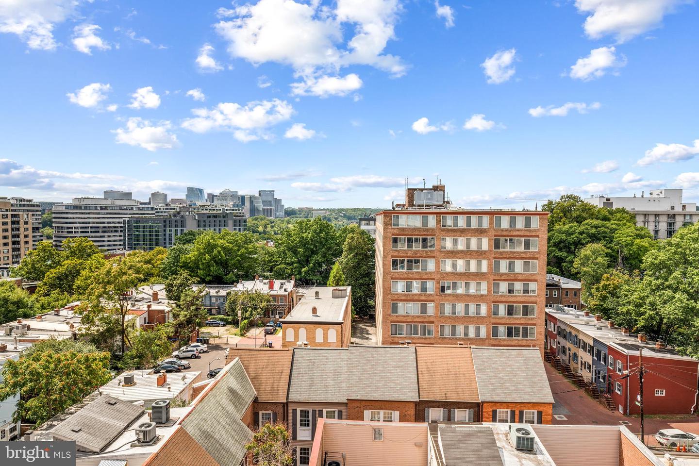 922 24TH ST NW #812, WASHINGTON, District Of Columbia 20037, ,1 BathroomBathrooms,Residential,For sale,922 24TH ST NW #812,DCDC2210842 MLS # DCDC2210842