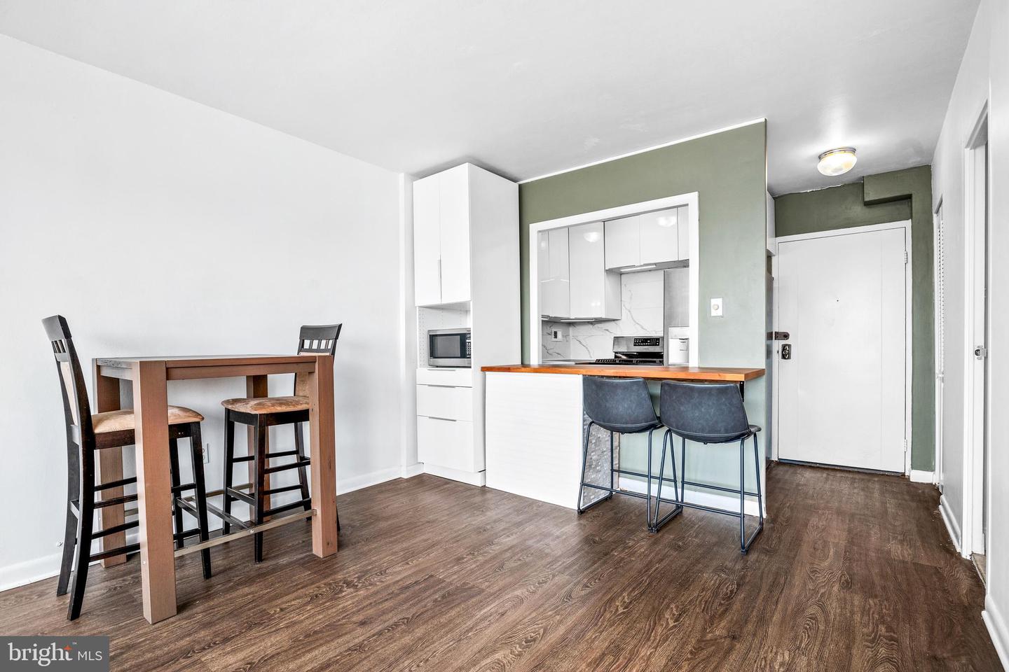 922 24TH ST NW #812, WASHINGTON, District Of Columbia 20037, ,1 BathroomBathrooms,Residential,For sale,922 24TH ST NW #812,DCDC2210842 MLS # DCDC2210842