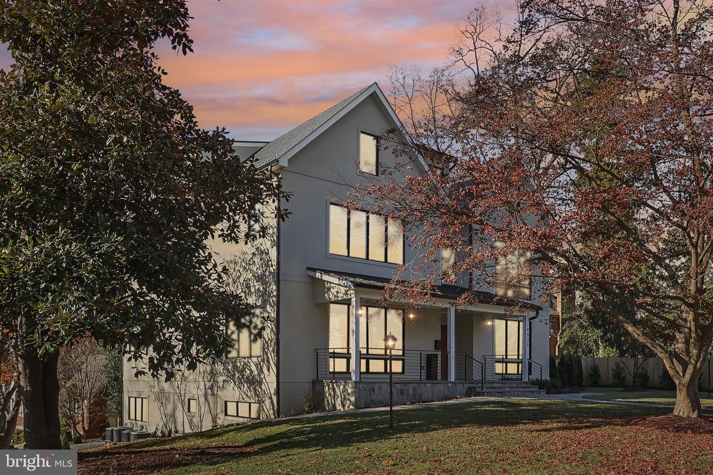 4920 LOUGHBORO RD NW, WASHINGTON, District Of Columbia 20016, 7 Bedrooms Bedrooms, ,8 BathroomsBathrooms,Residential,For sale,4920 LOUGHBORO RD NW,DCDC2210968 MLS # DCDC2210968