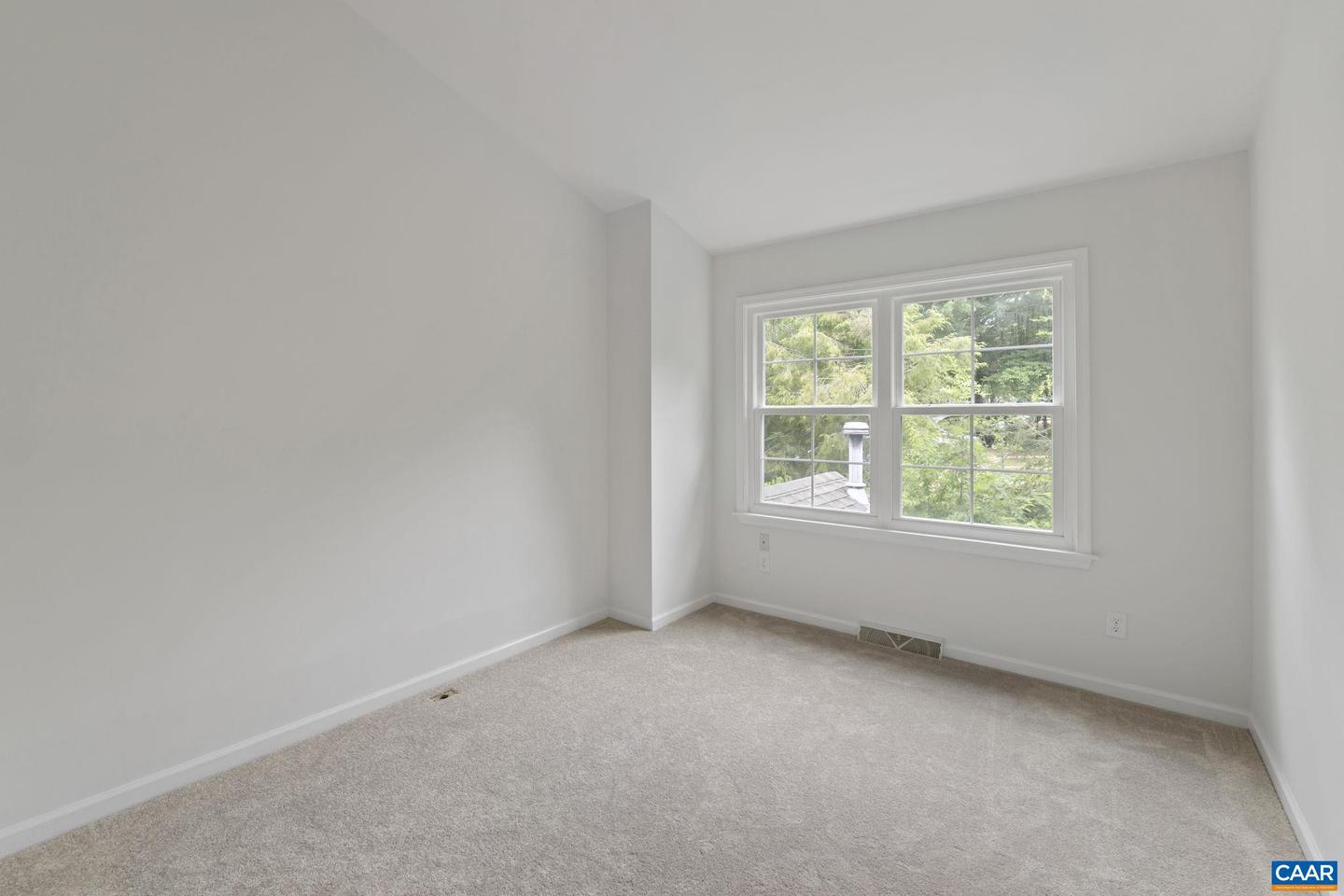 3243 GATEWAY CIR, CHARLOTTESVILLE, Virginia 22911, 3 Bedrooms Bedrooms, ,2 BathroomsBathrooms,Residential,For sale,3243 GATEWAY CIR,666880 MLS # 666880