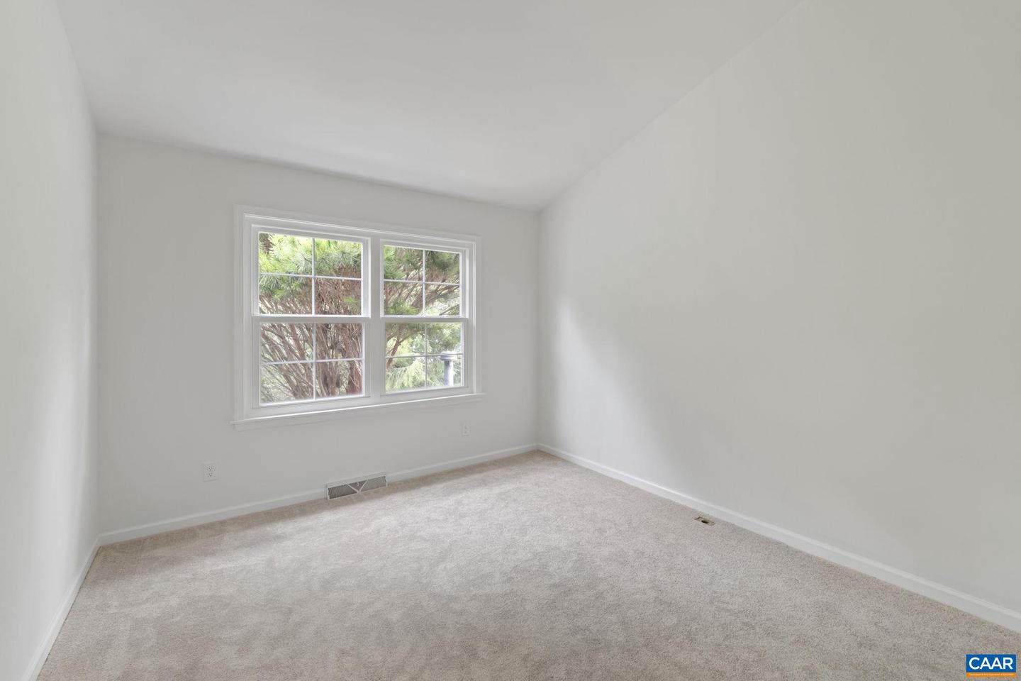 3243 GATEWAY CIR, CHARLOTTESVILLE, Virginia 22911, 3 Bedrooms Bedrooms, ,2 BathroomsBathrooms,Residential,For sale,3243 GATEWAY CIR,666880 MLS # 666880